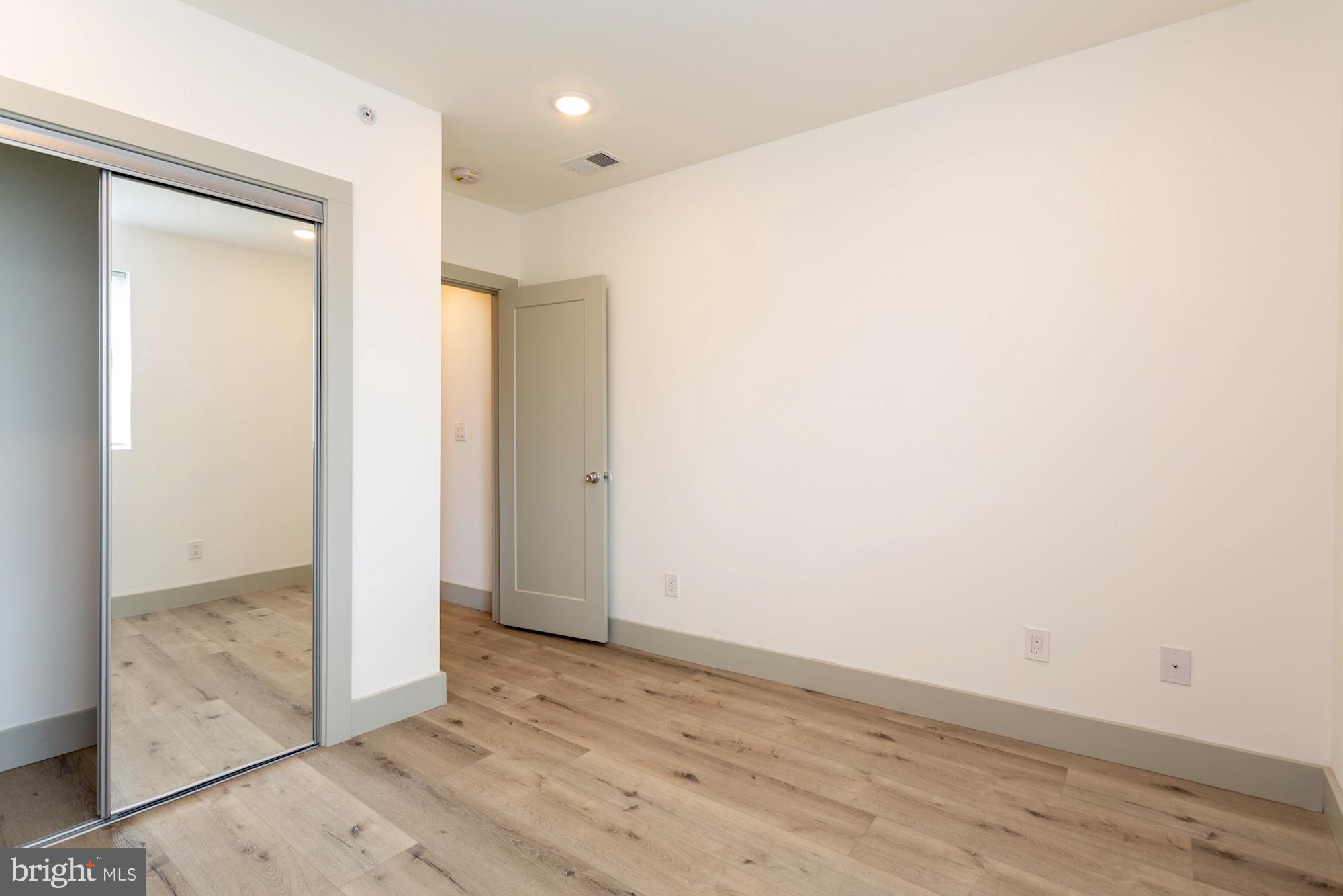 STRAWBERRY MANSION - Residential Income