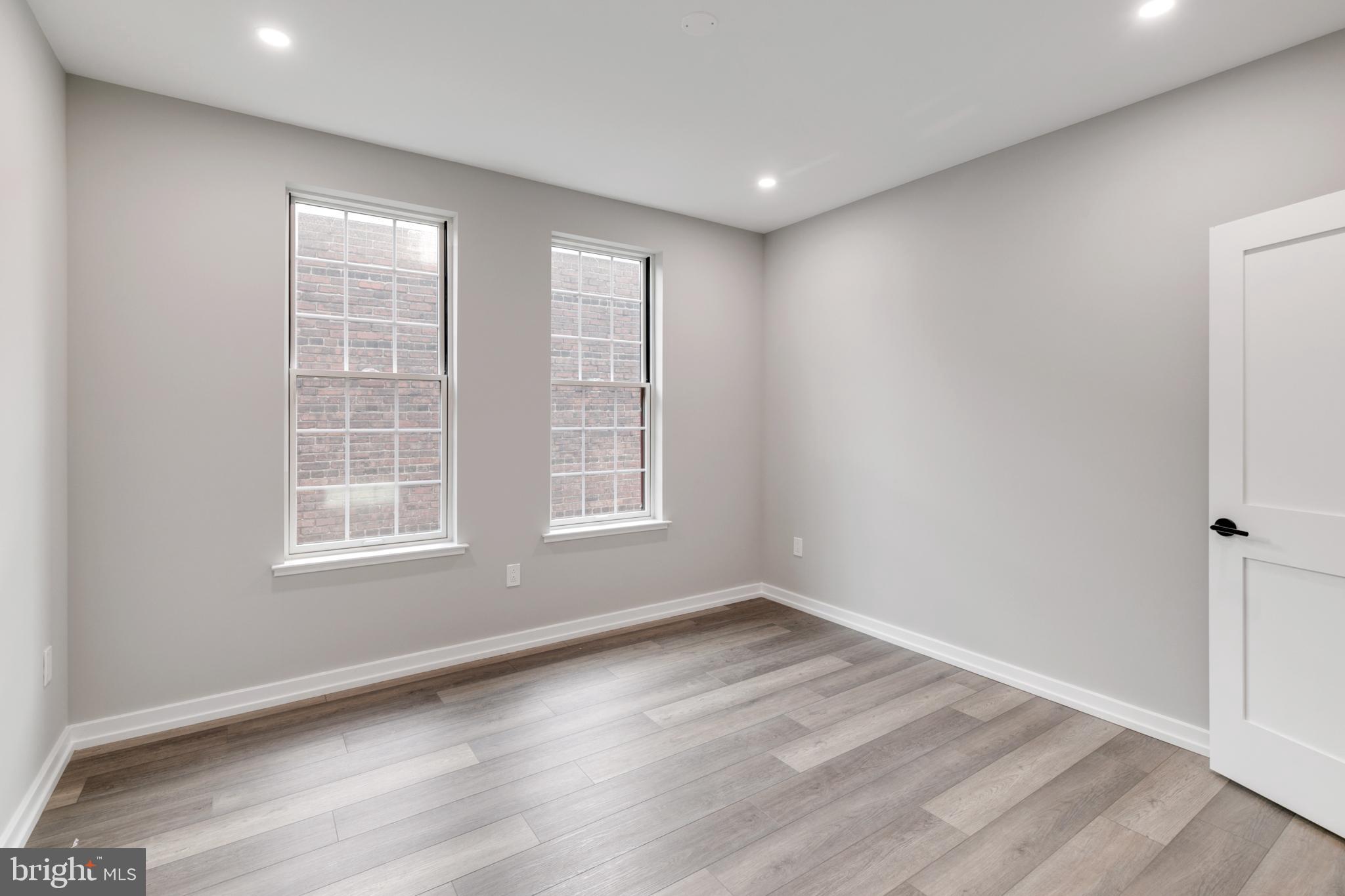 GRADUATE HOSPITAL - Residential Lease