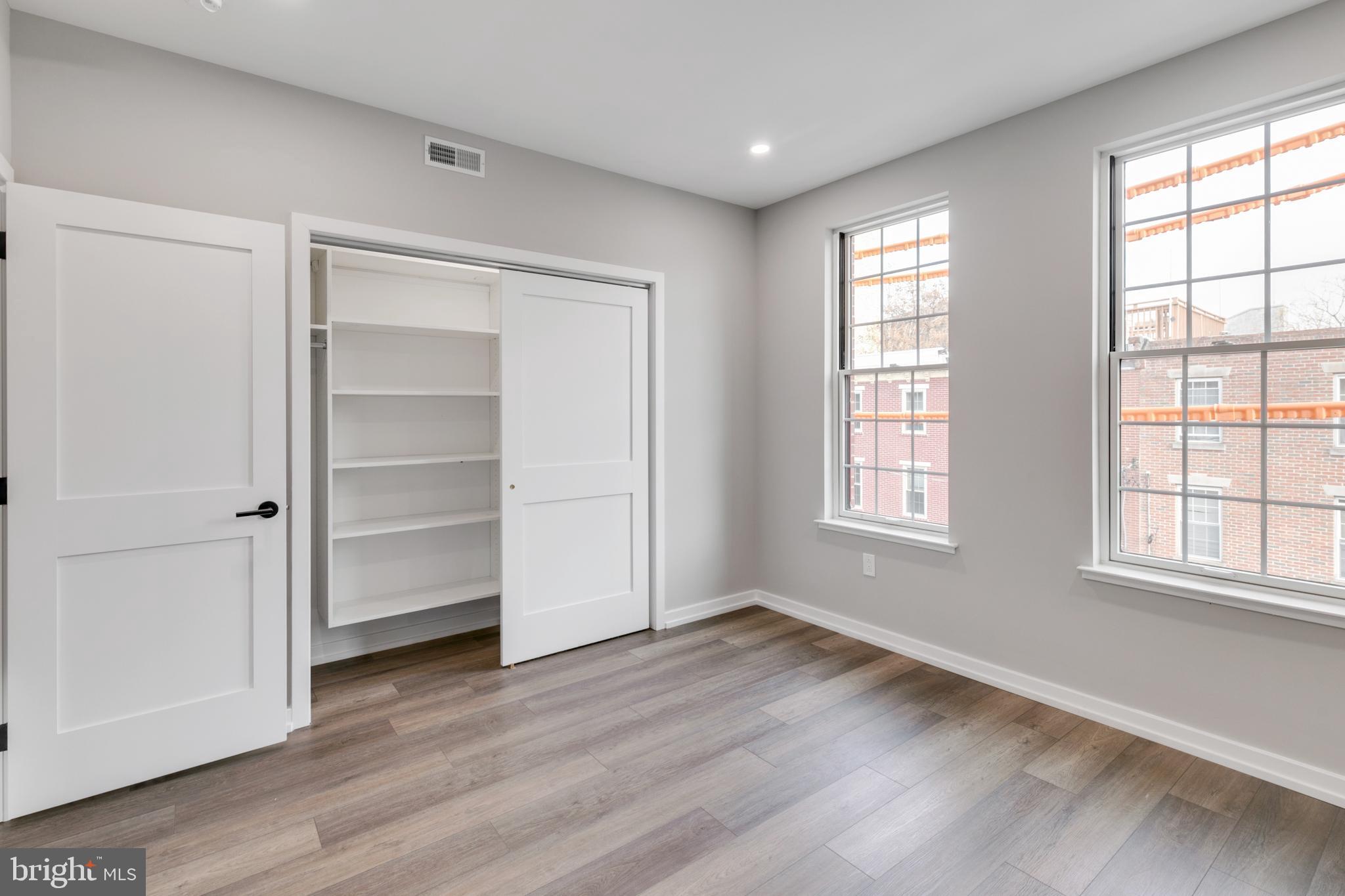 GRADUATE HOSPITAL - Residential Lease