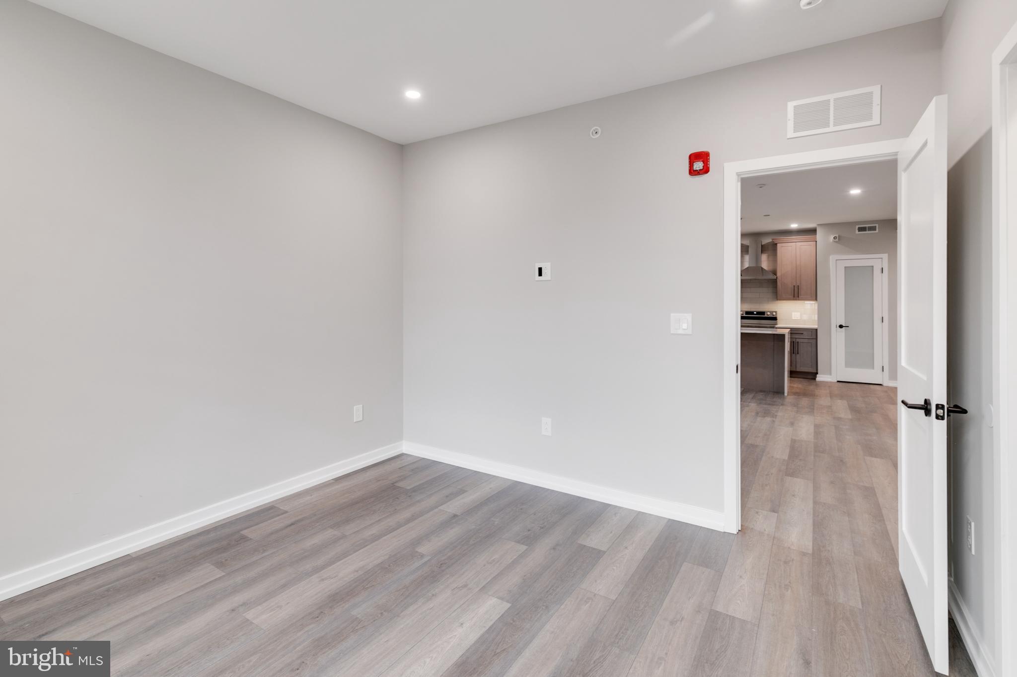 GRADUATE HOSPITAL - Residential Lease