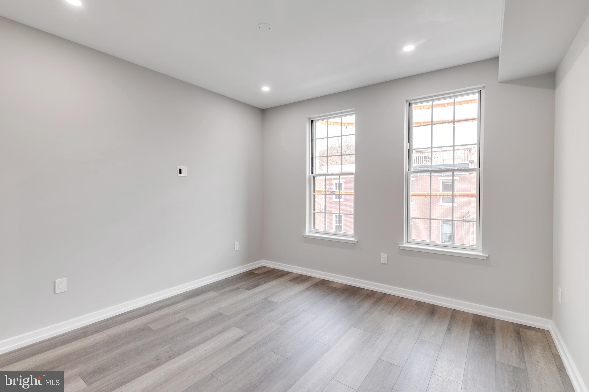 GRADUATE HOSPITAL - Residential Lease