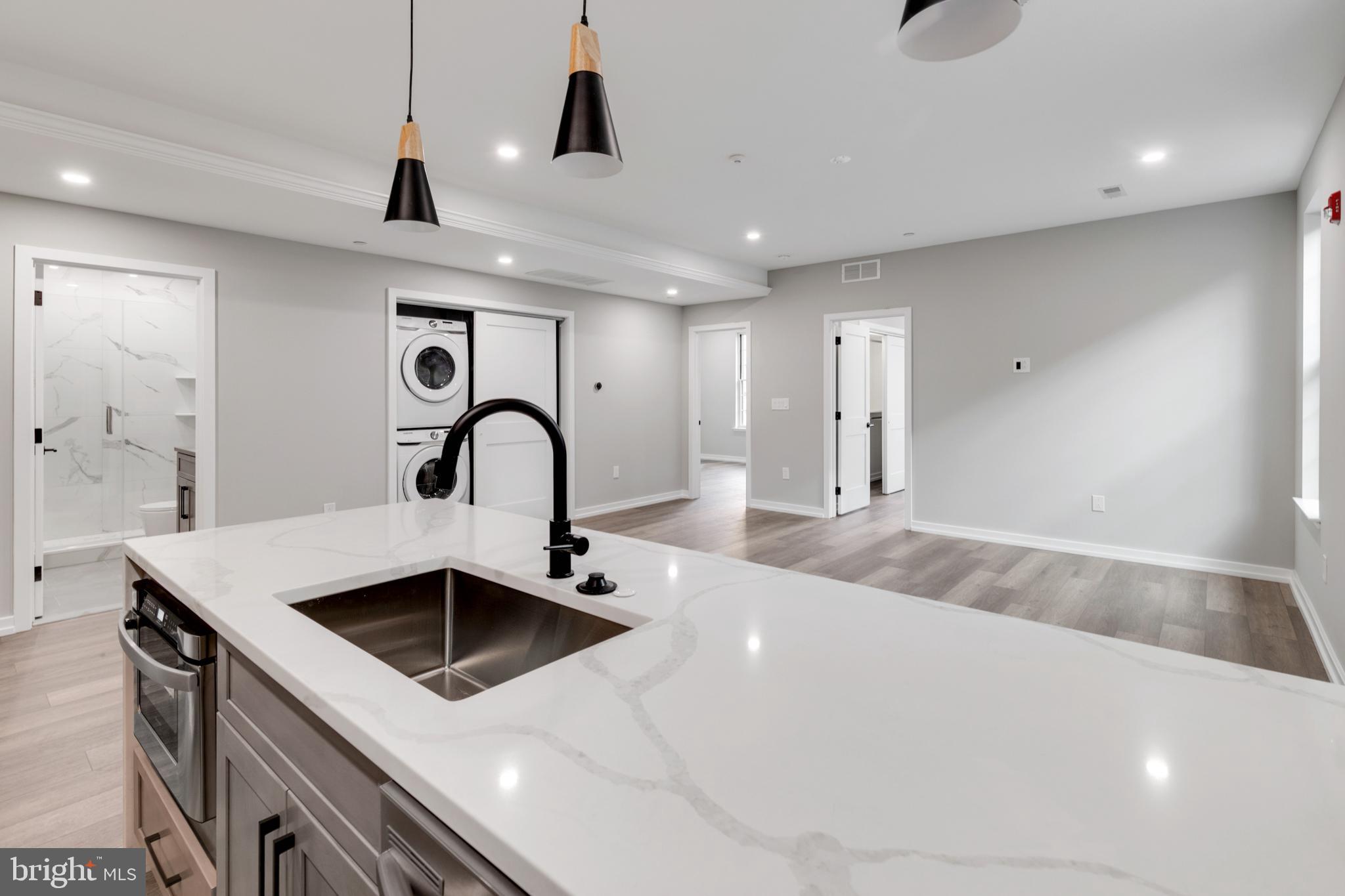 GRADUATE HOSPITAL - Residential Lease