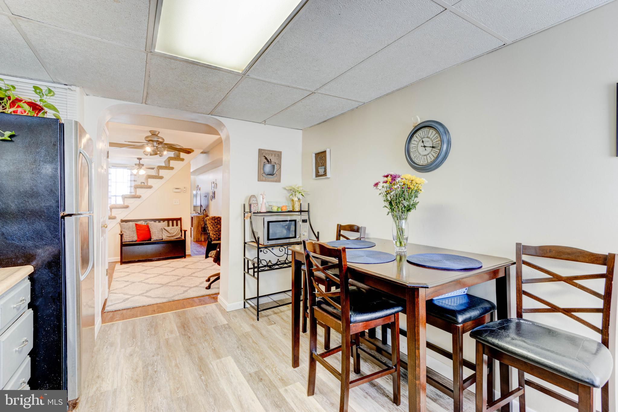 LOCUST POINT - Residential