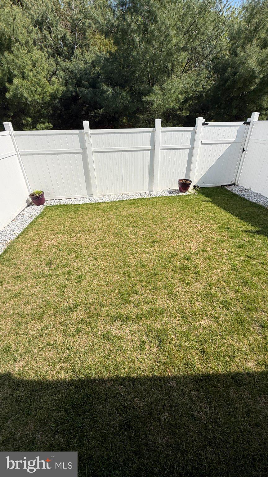 4 FARM FIELD LANE