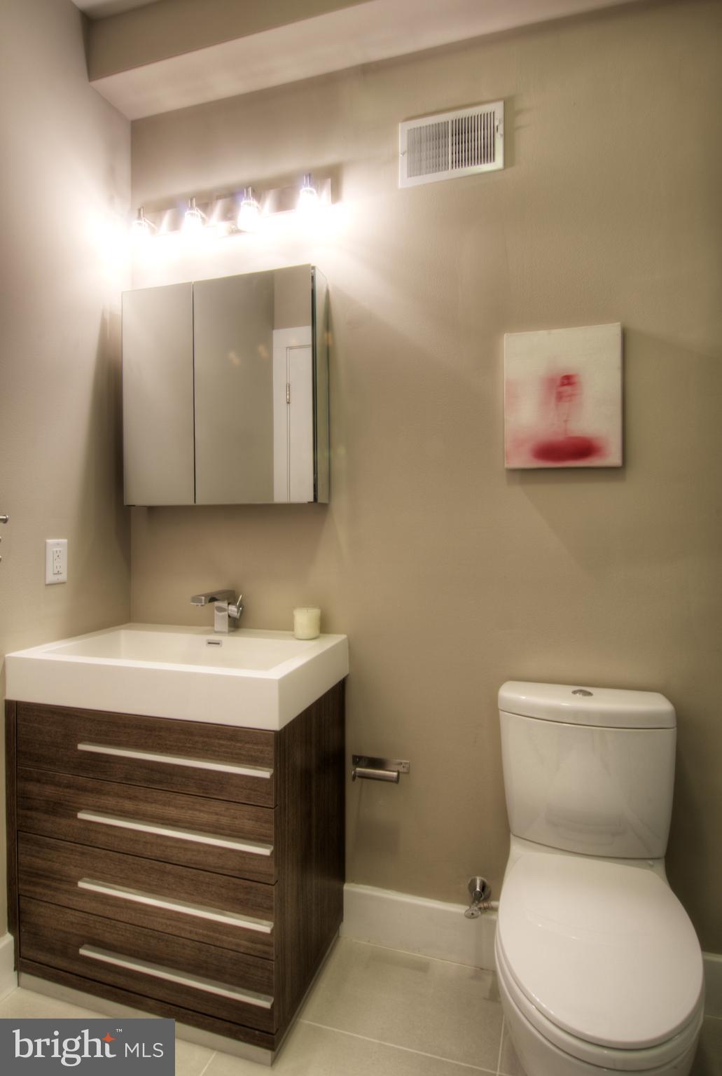 GRADUATE HOSPITAL - Residential Lease