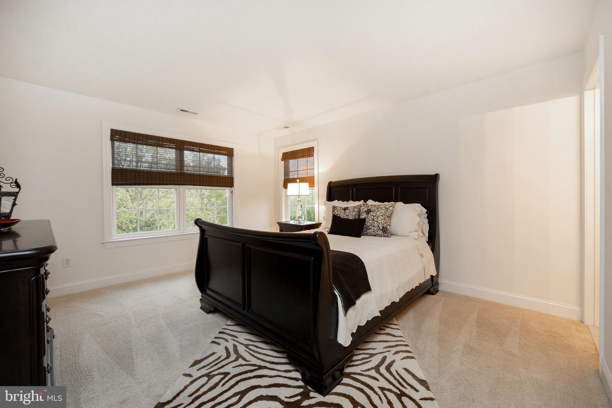 RAVENS CLAW - Residential