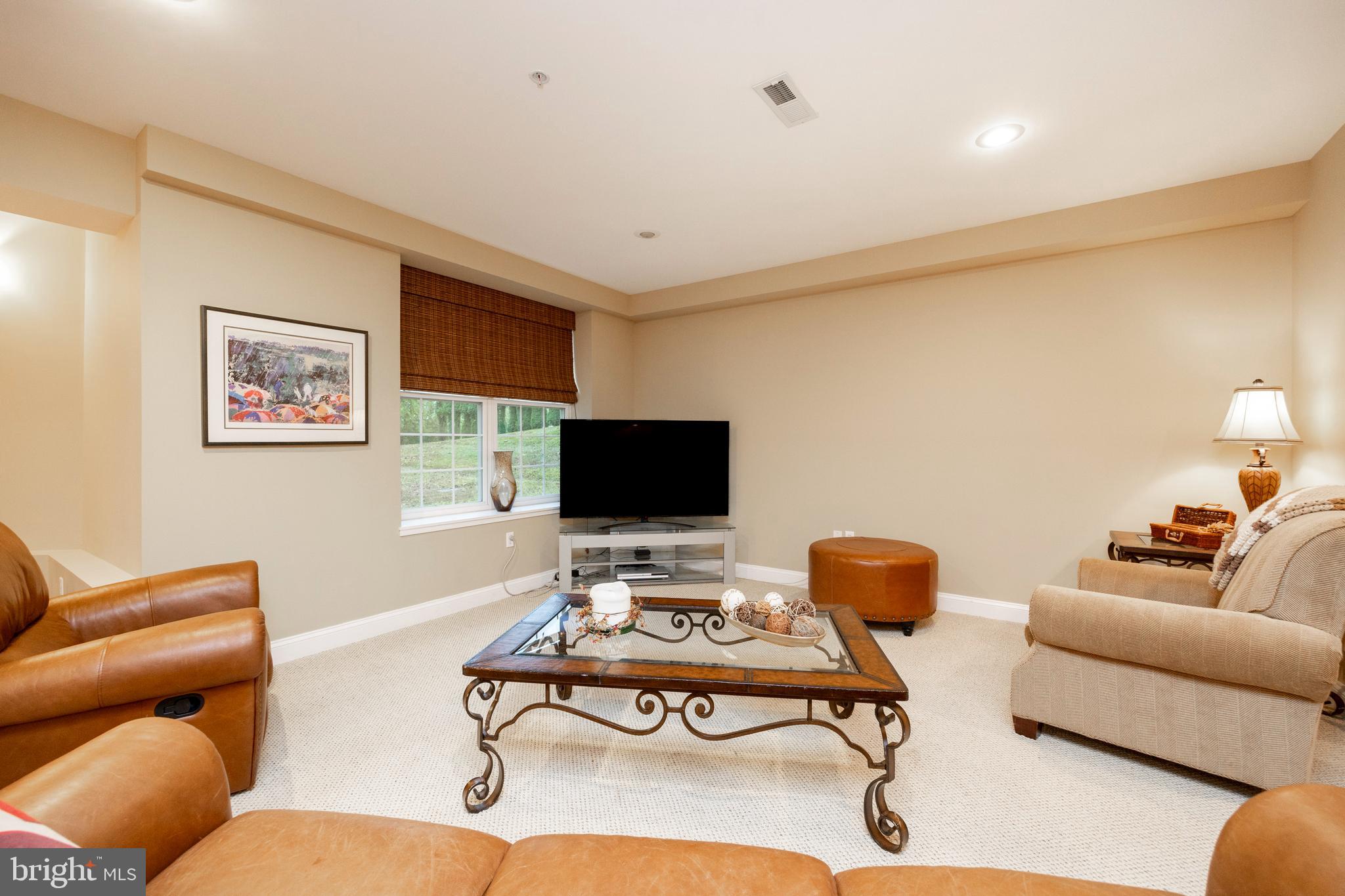 RAVENS CLAW - Residential