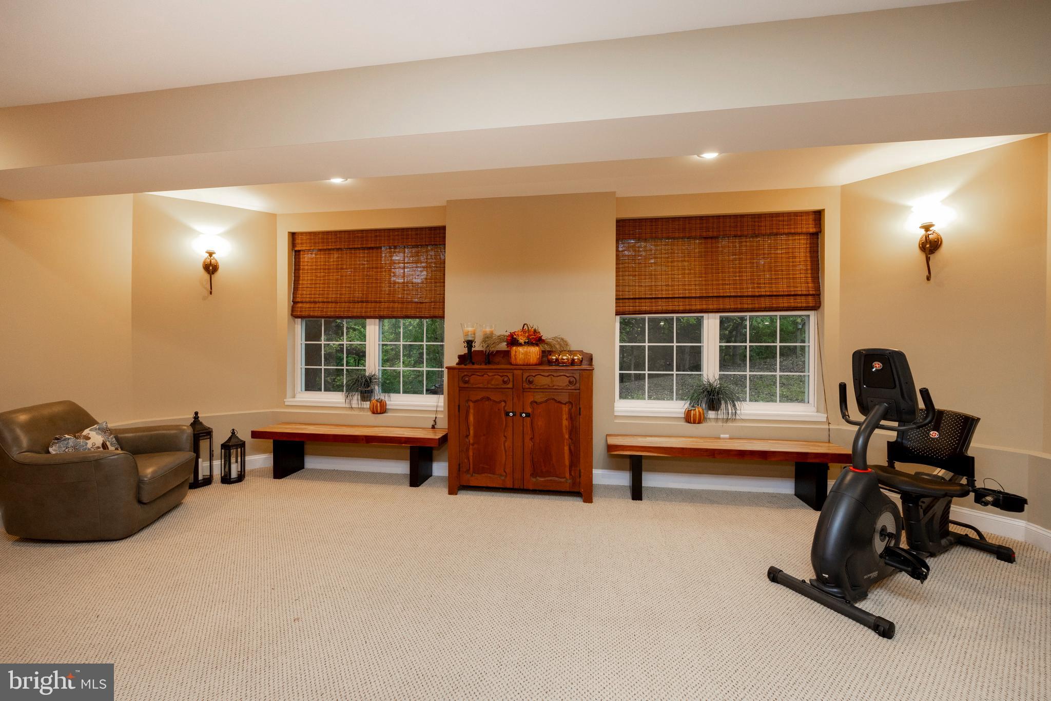 RAVENS CLAW - Residential