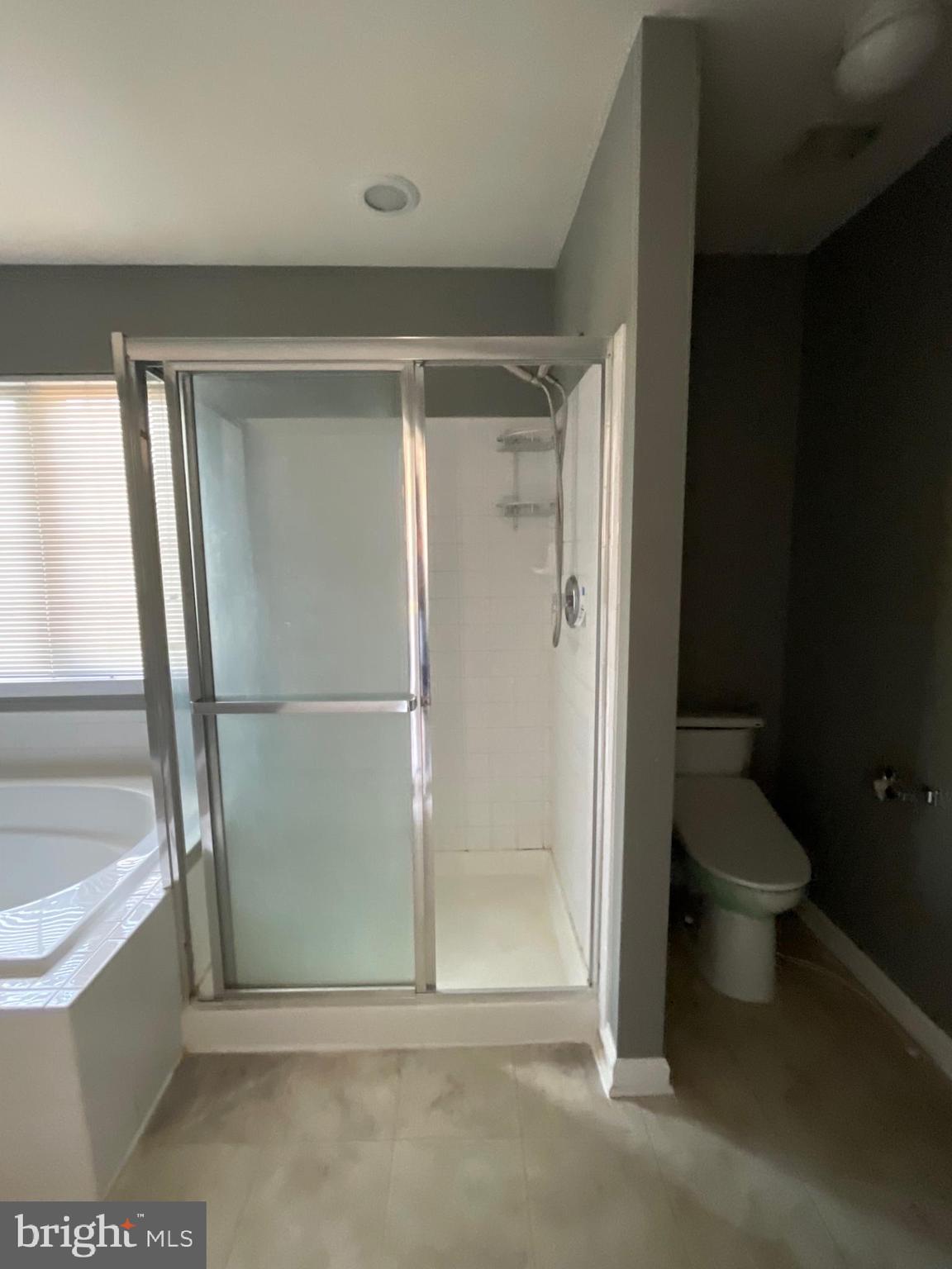 BROOKFIELD - Residential