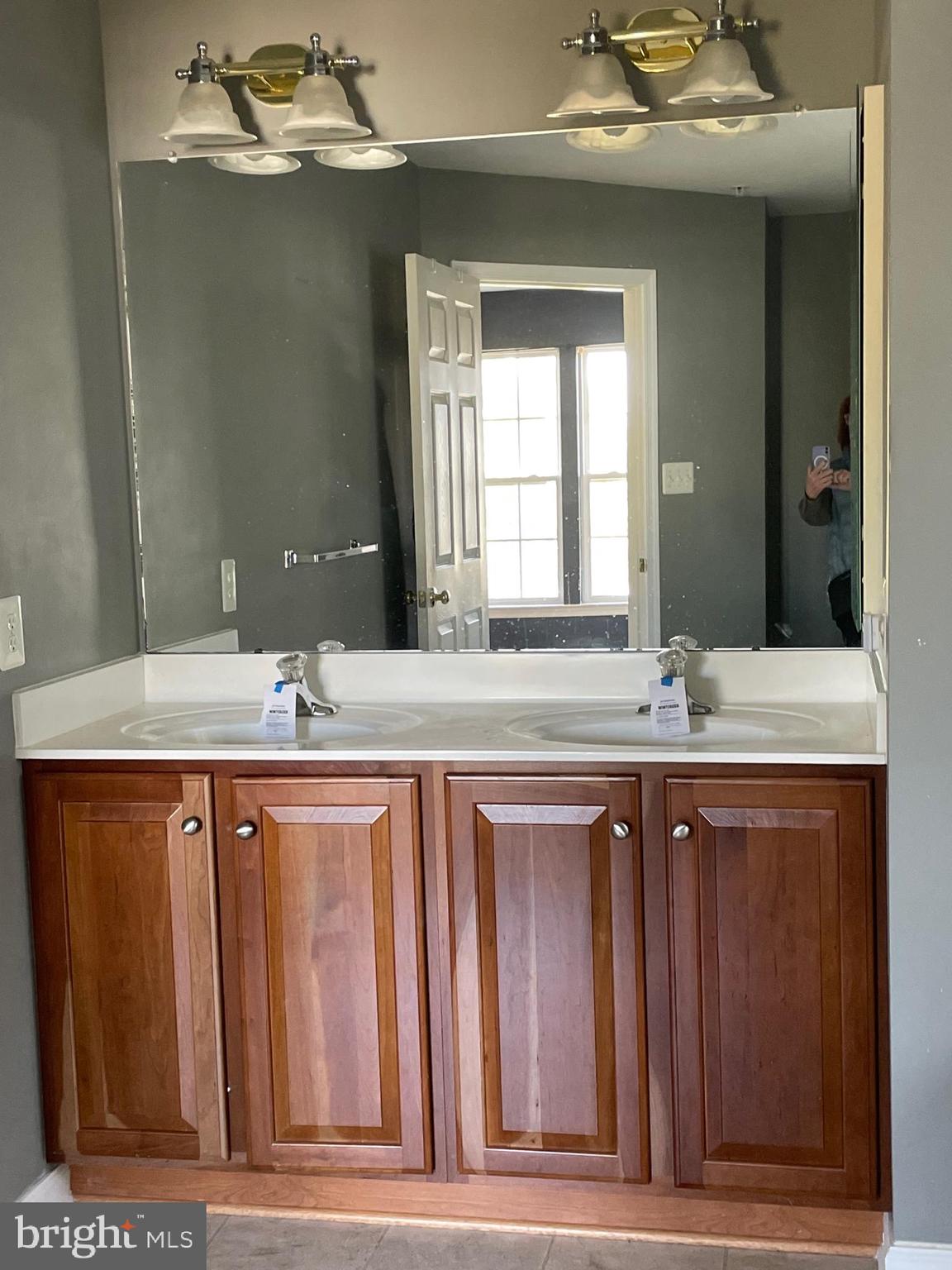 BROOKFIELD - Residential