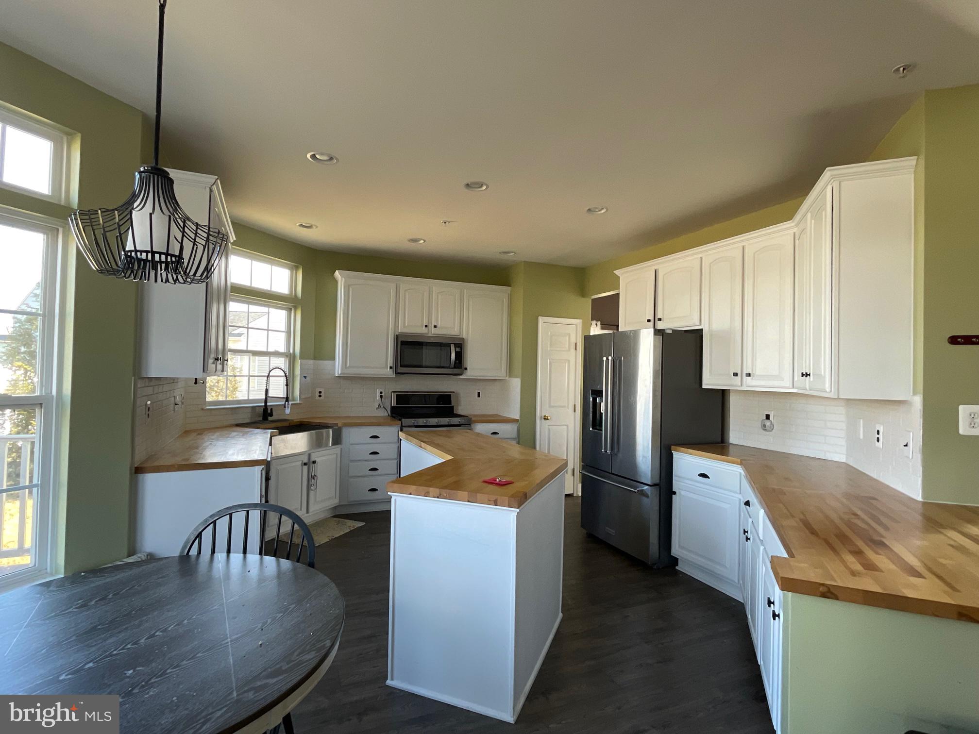 BROOKFIELD - Residential