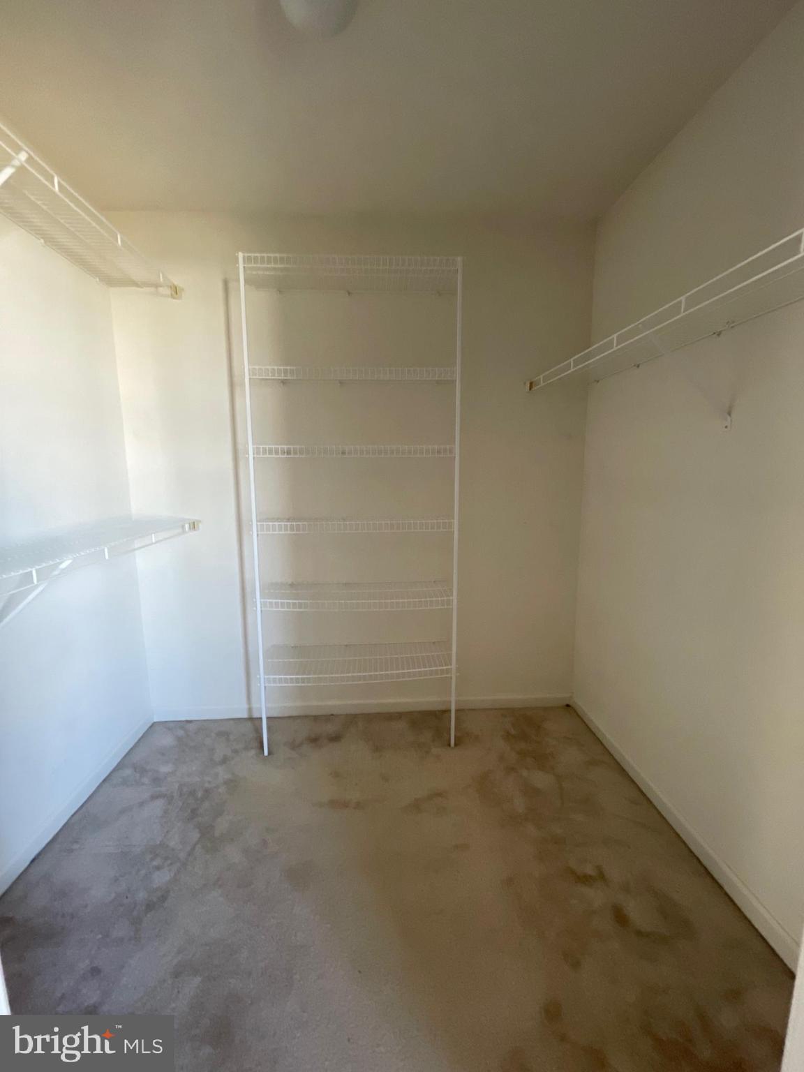 BROOKFIELD - Residential