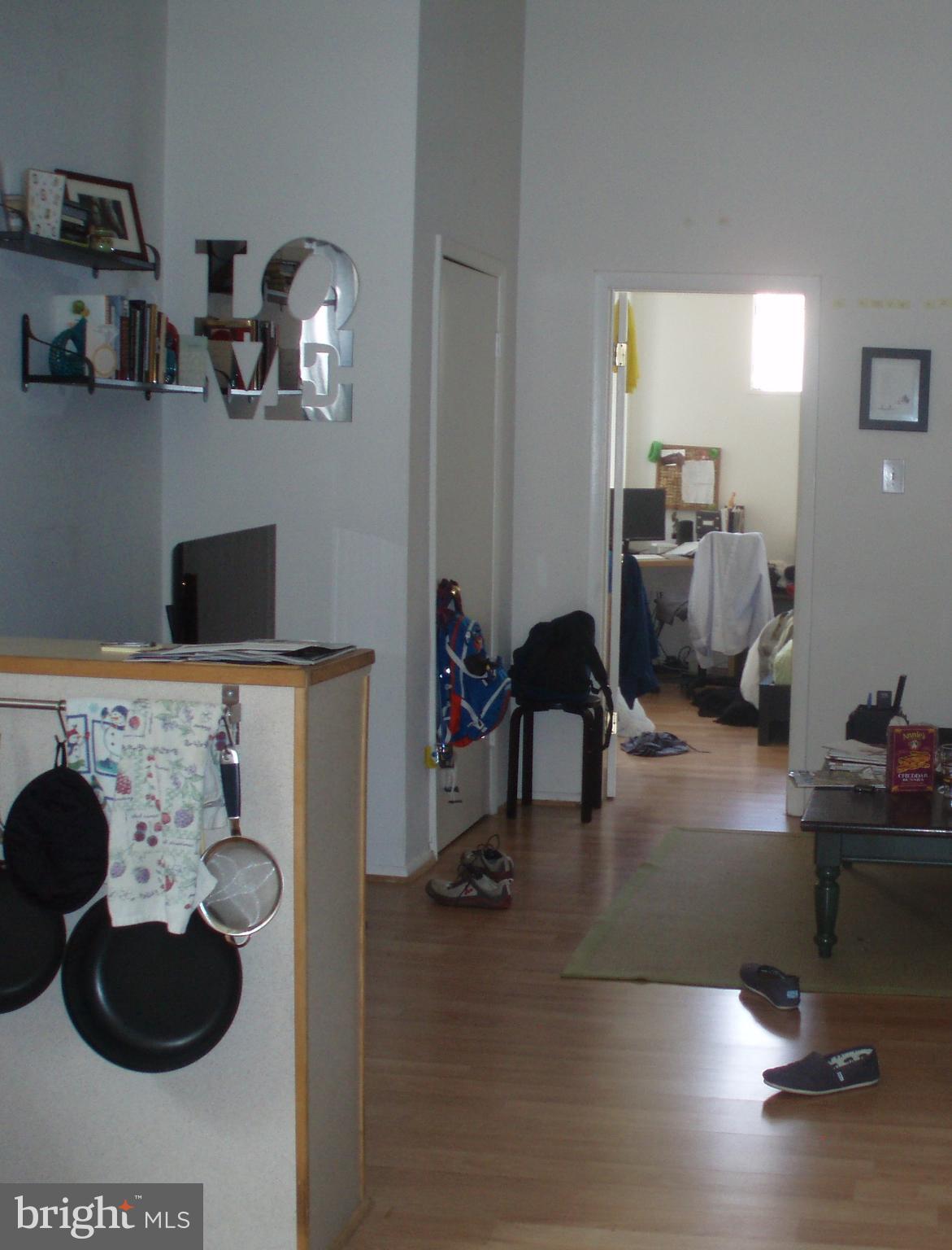 ART MUSEUM AREA - Residential Lease