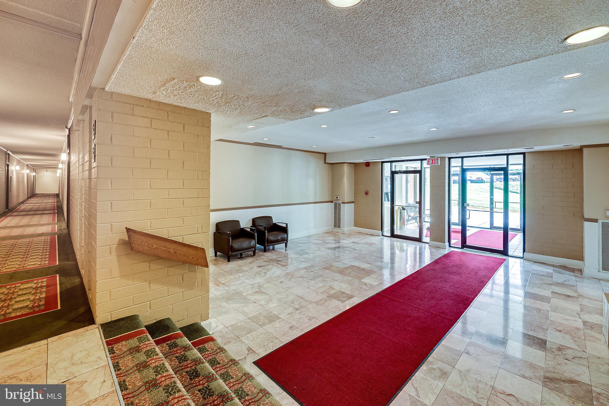 WOODLAKE TOWERS - Residential