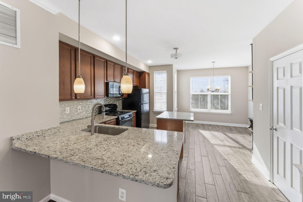 MELODY LANDING - Residential Lease