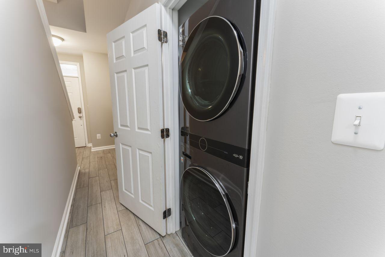 MELODY LANDING - Residential Lease