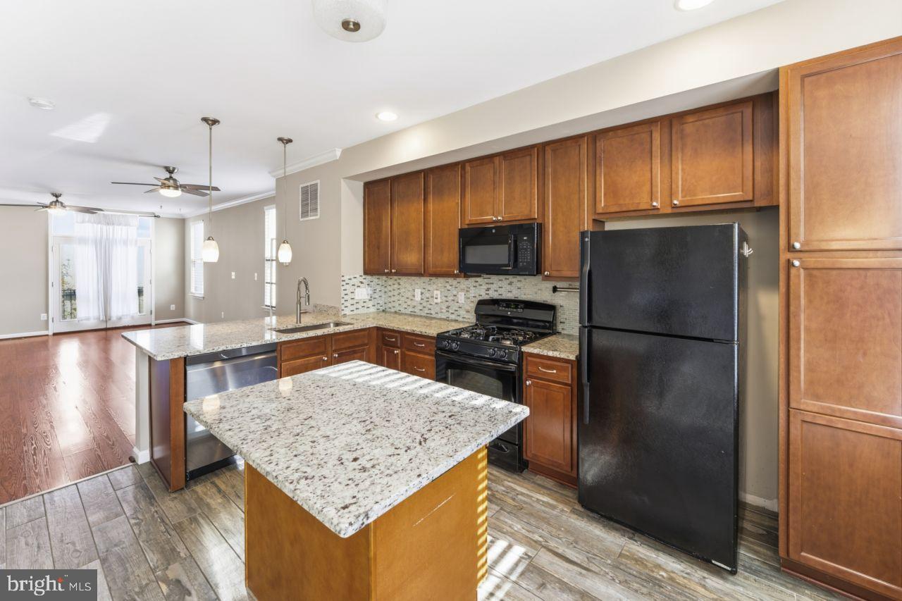 MELODY LANDING - Residential Lease