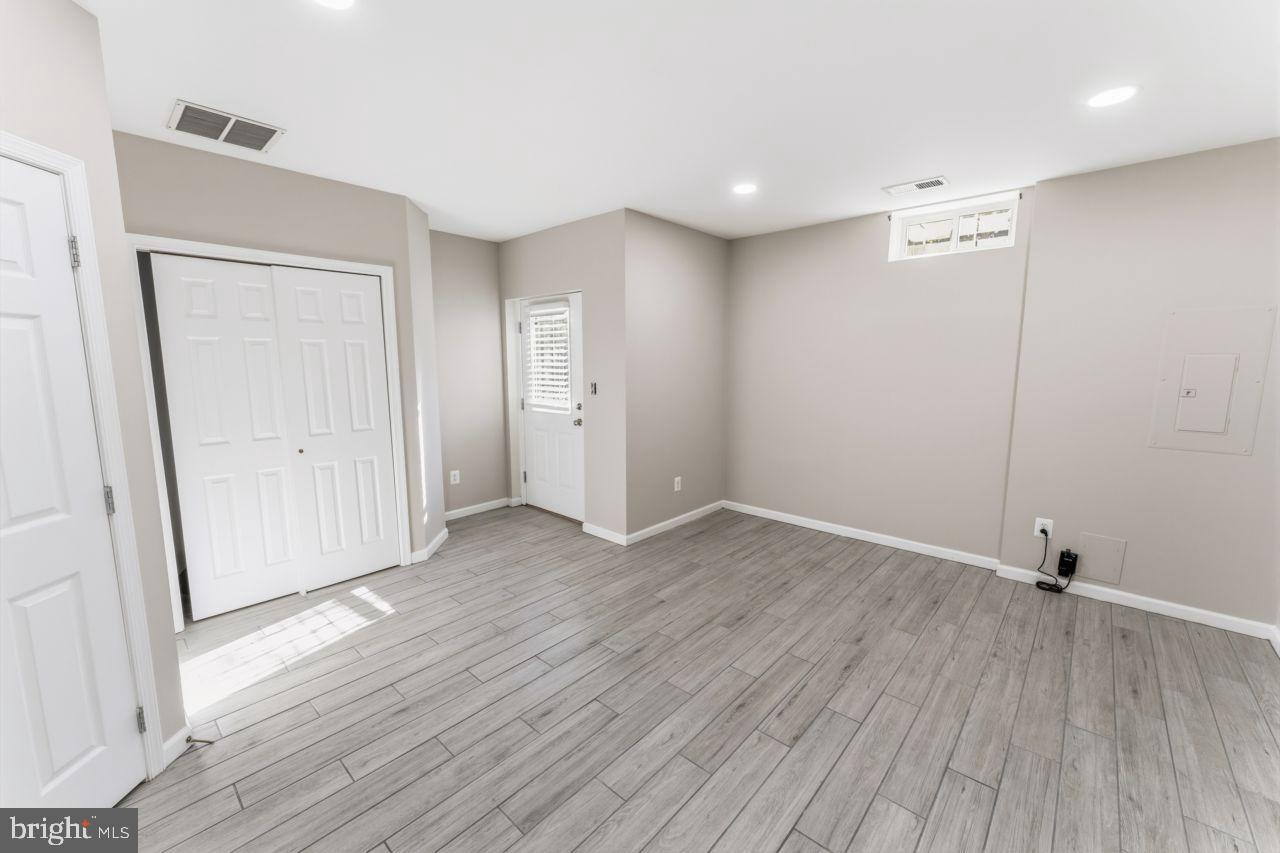 MELODY LANDING - Residential Lease