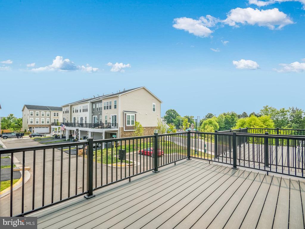 ROBINSON MANOR - Residential Lease