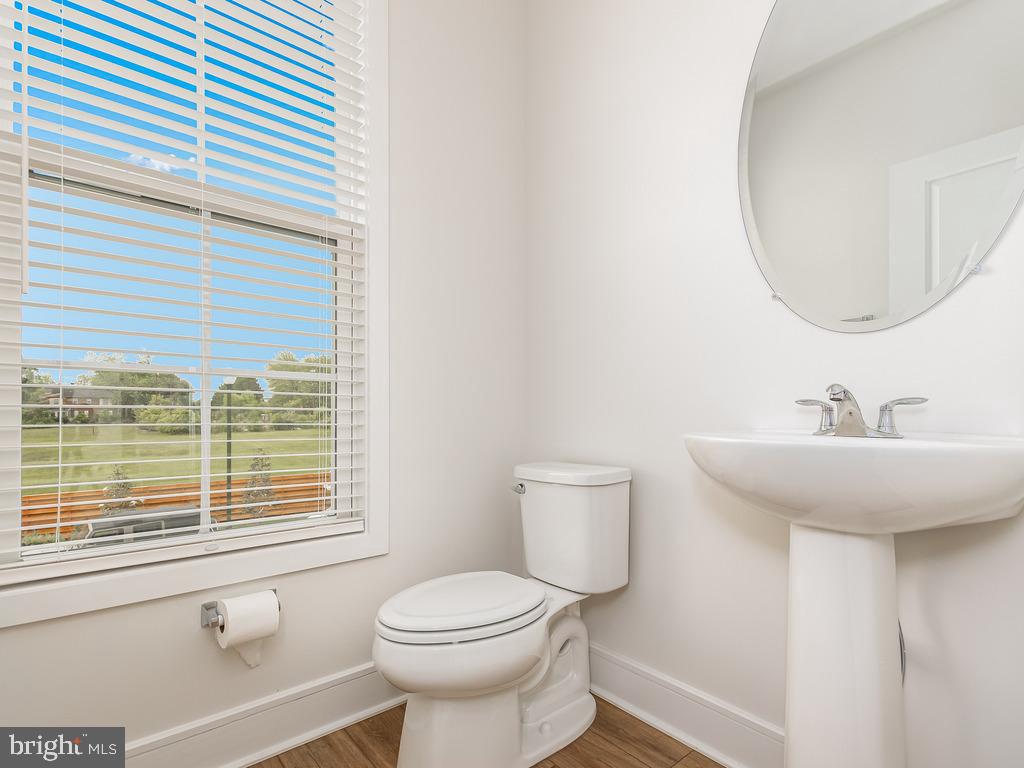 ROBINSON MANOR - Residential Lease