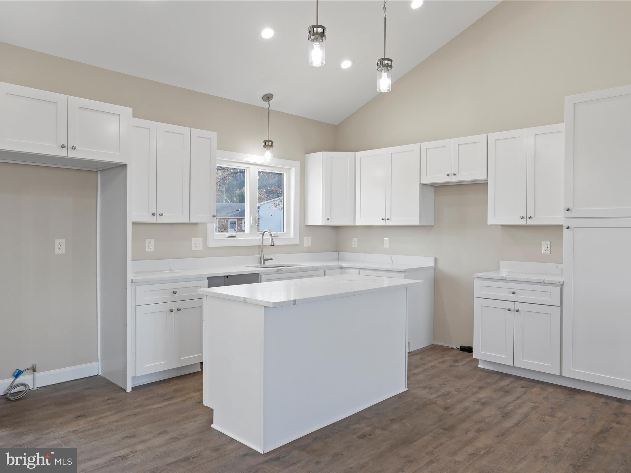 BEAU RIDGE - Residential