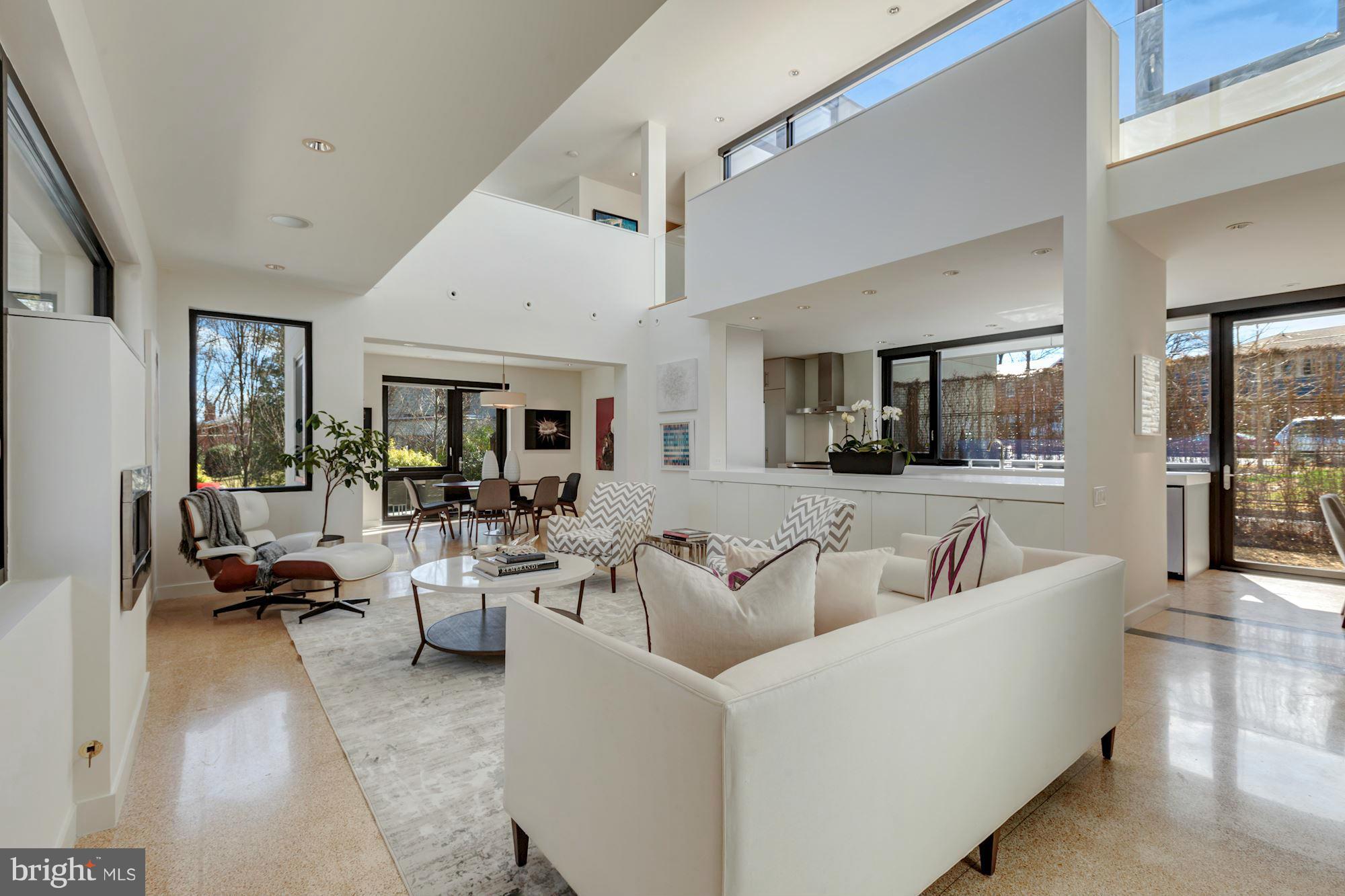 ARLINGTON RIDGE - Residential