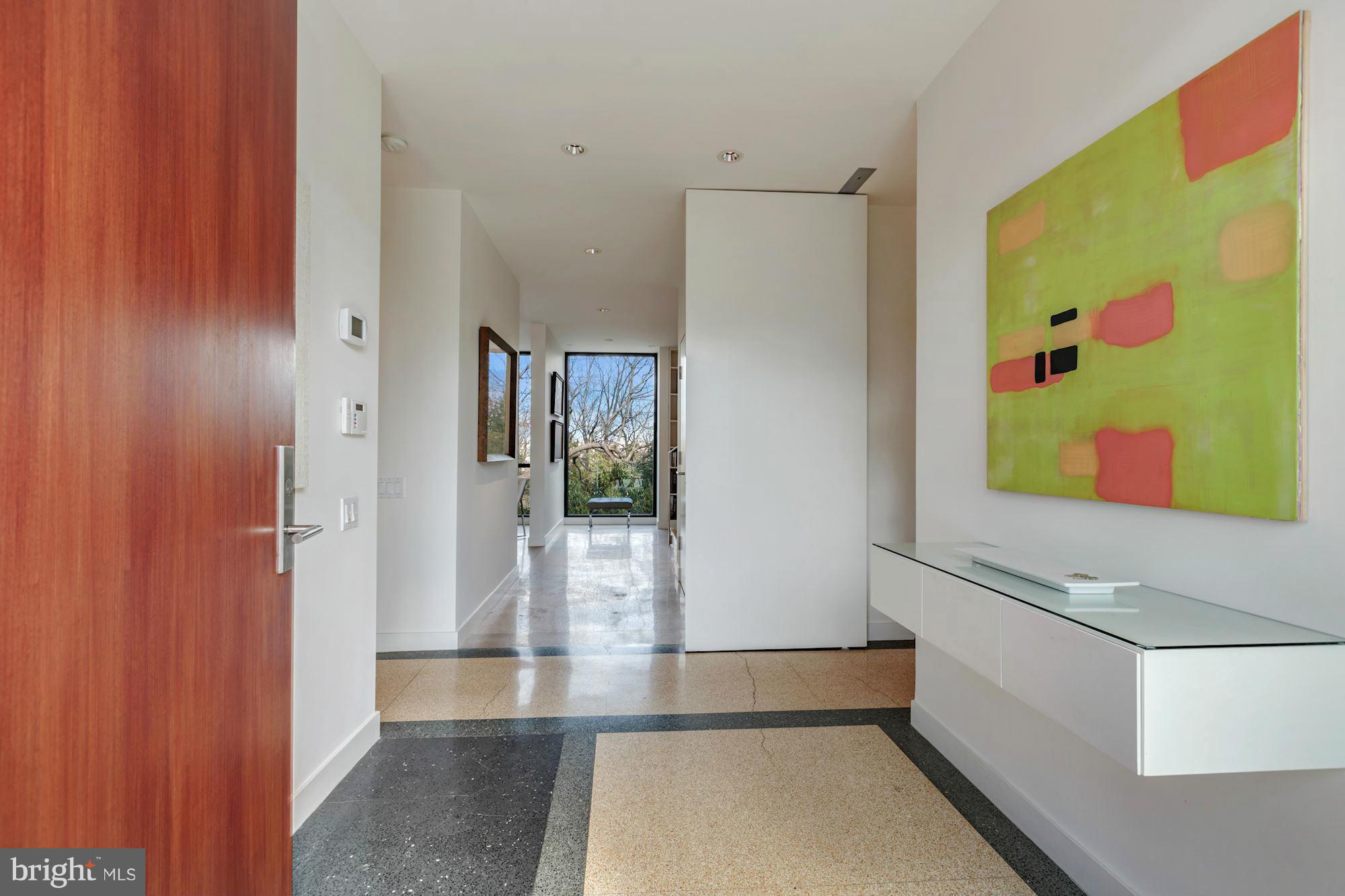 ARLINGTON RIDGE - Residential