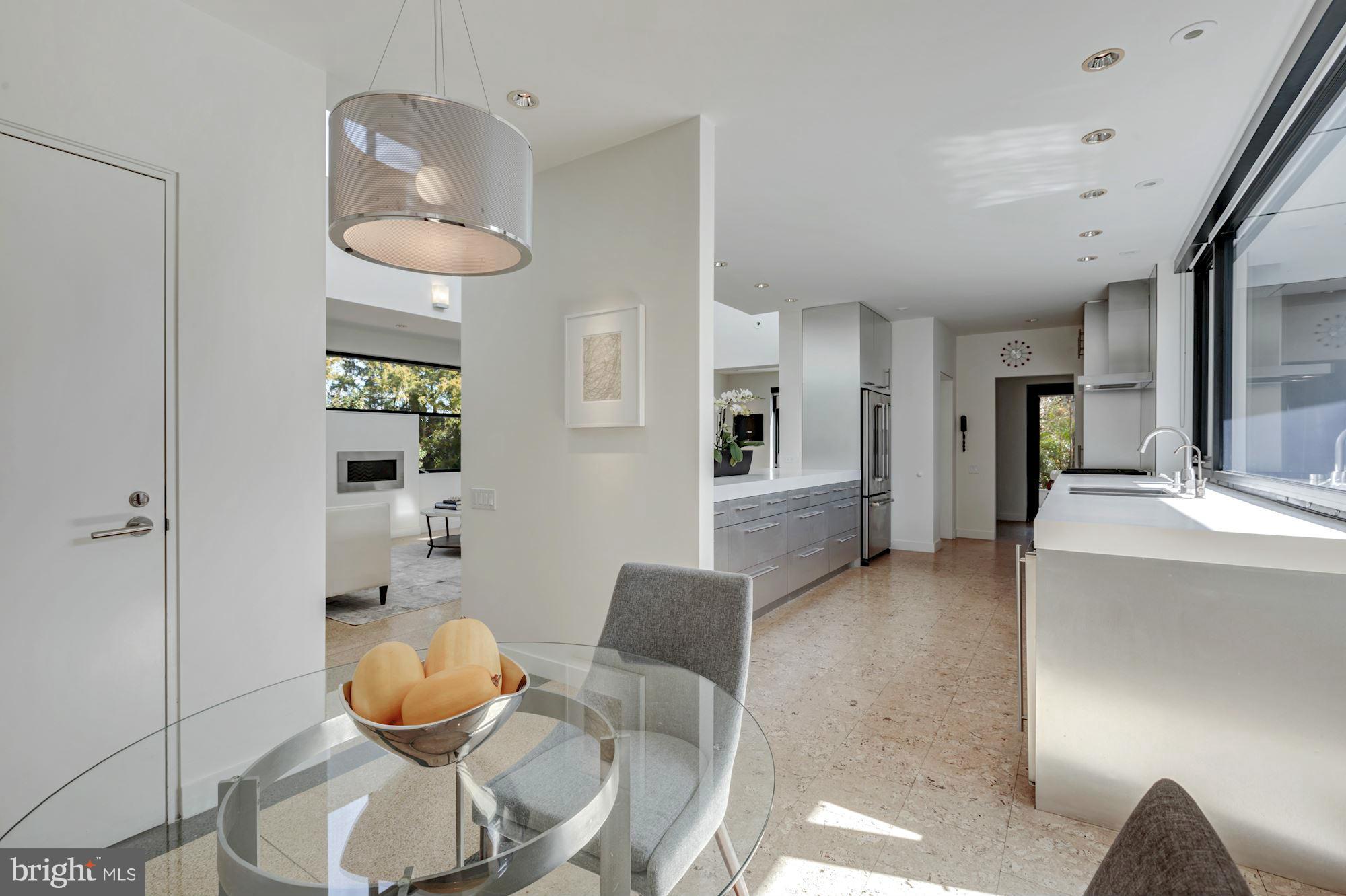 ARLINGTON RIDGE - Residential