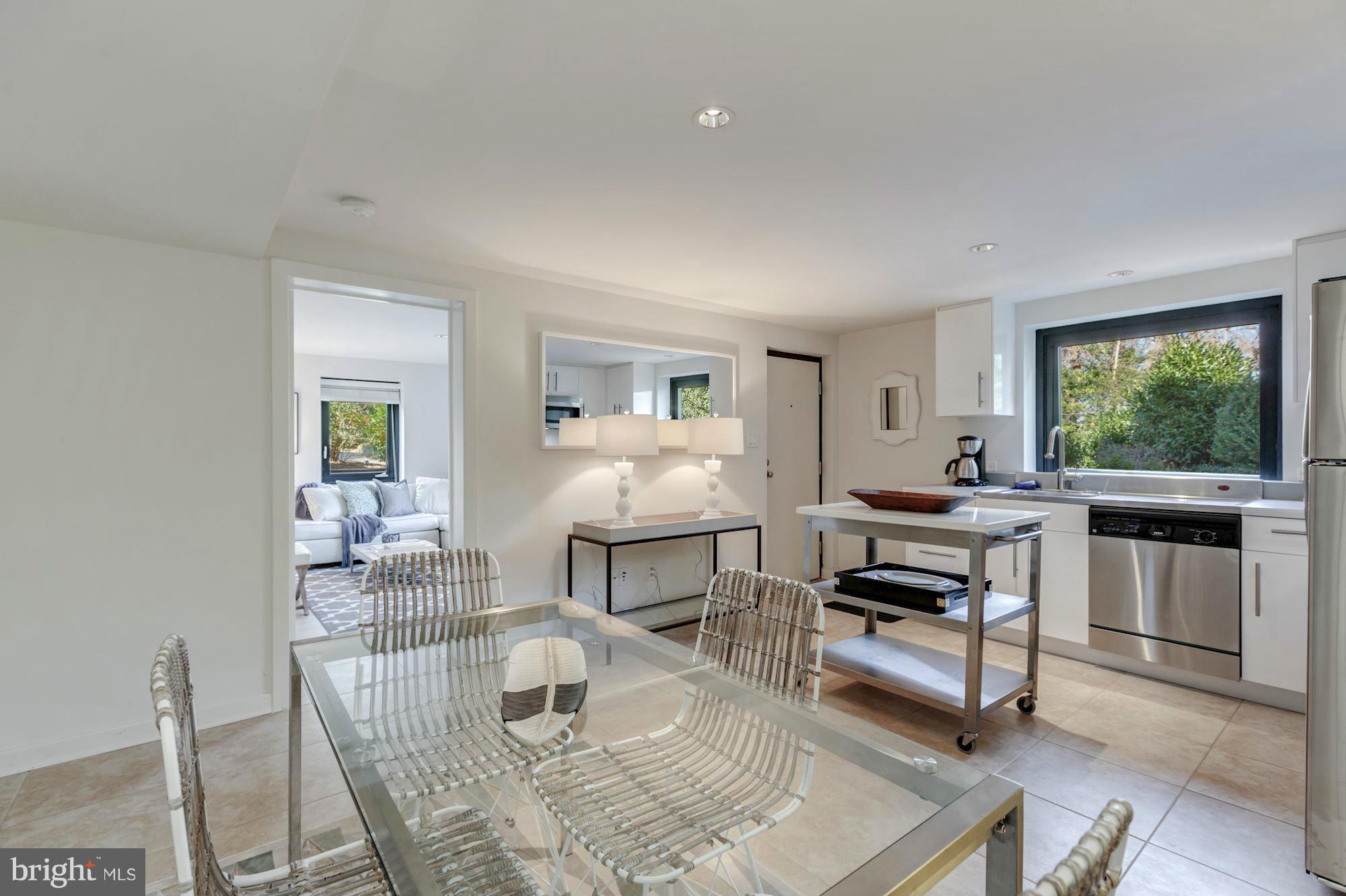 ARLINGTON RIDGE - Residential