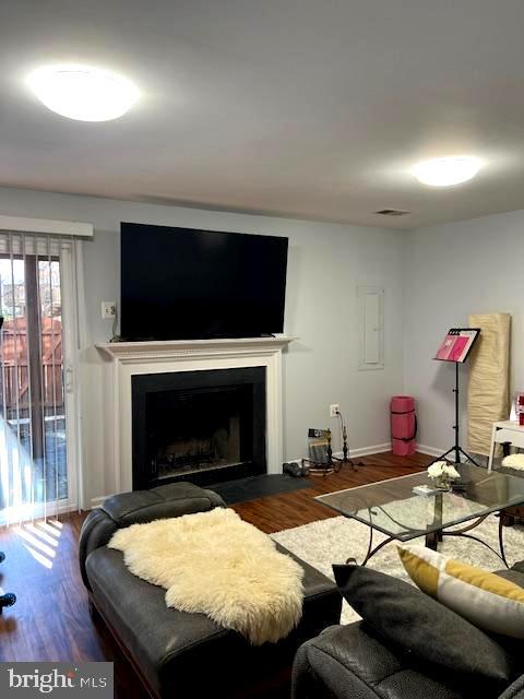 PINECREST - Residential Lease