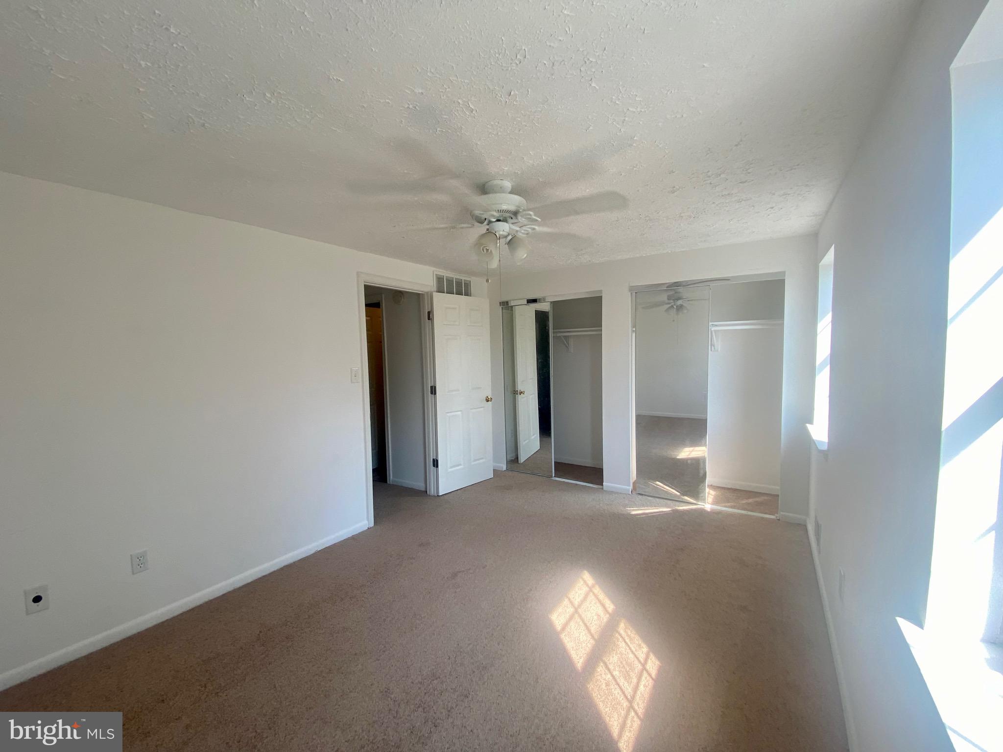 CARROLLWOOD MANOR - Residential