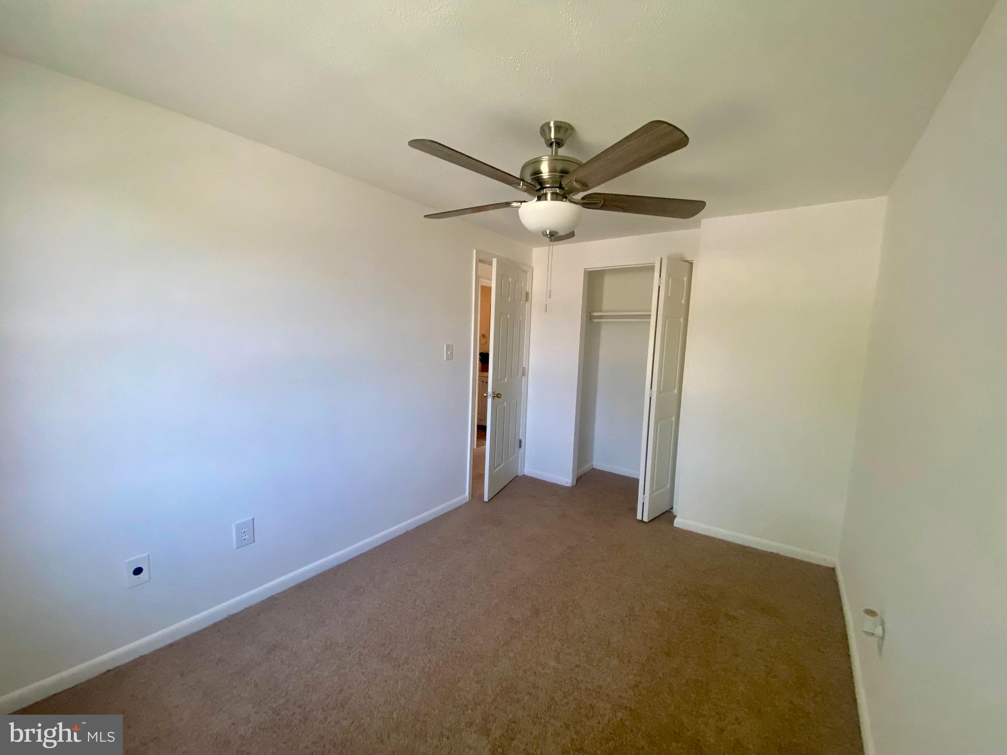 CARROLLWOOD MANOR - Residential