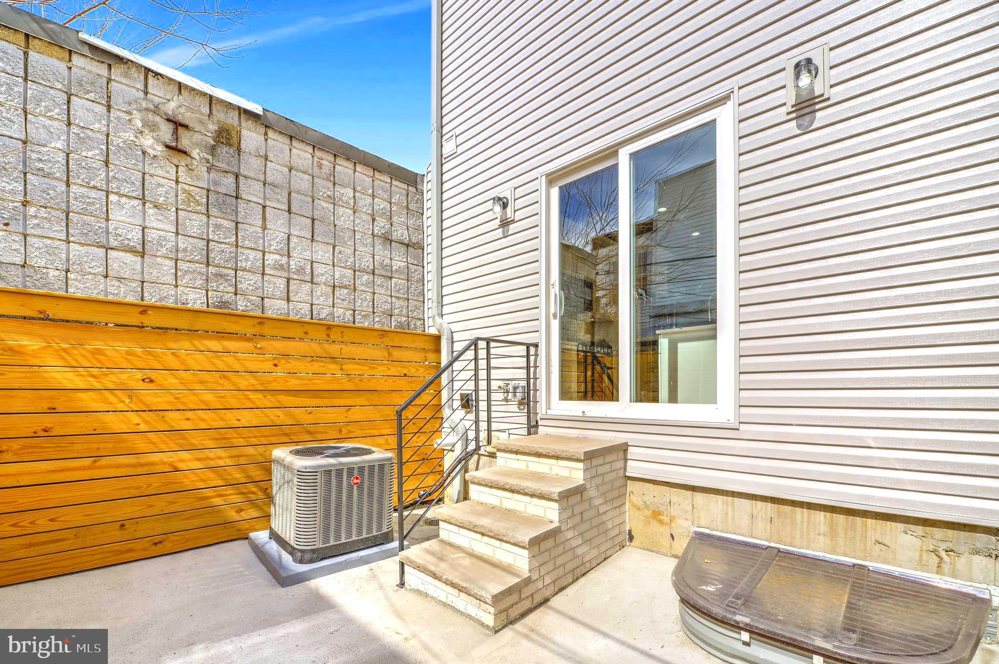 EAST PASSYUNK CROSSING - Residential