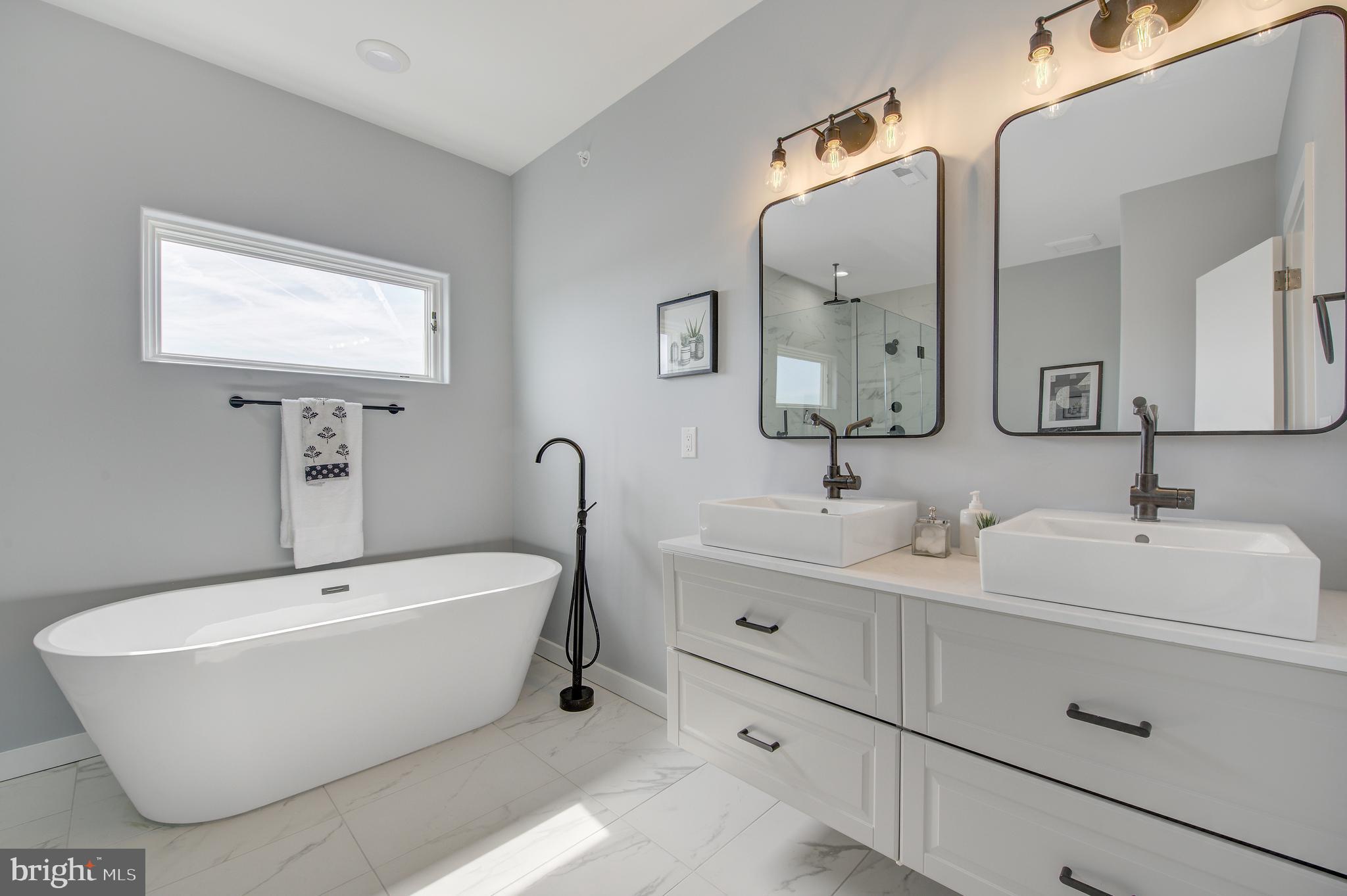 EAST PASSYUNK CROSSING - Residential