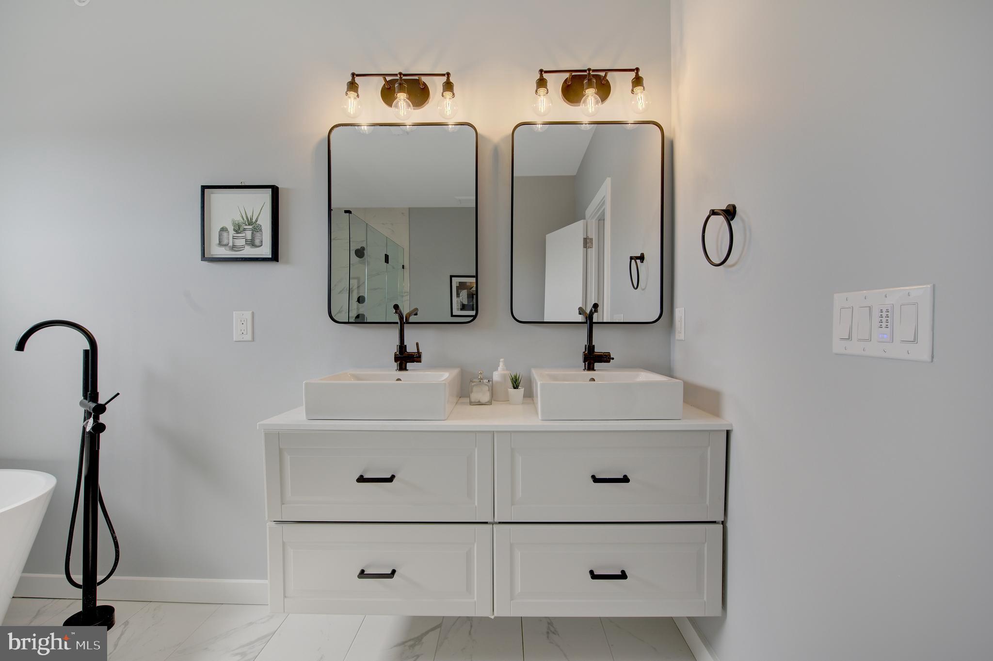 EAST PASSYUNK CROSSING - Residential