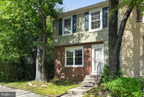 Townhouse For Rent - 1015 Saint Michaels Drive<br/> BOWIE, MD 20721