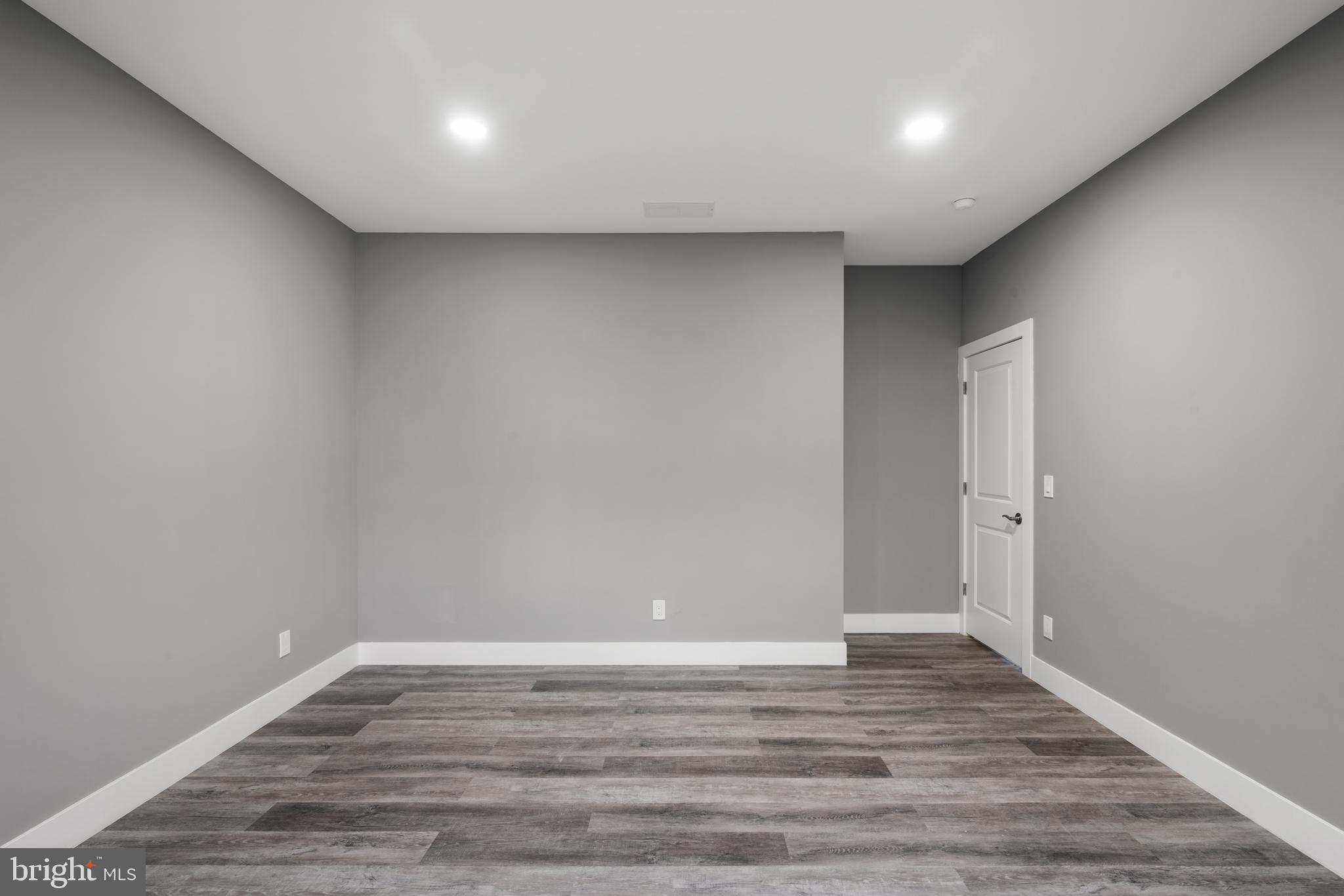 NOTTINGHAM VIL - Residential