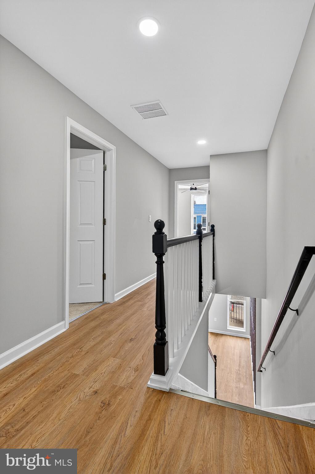 SANDTOWN-WINCHESTER - Residential