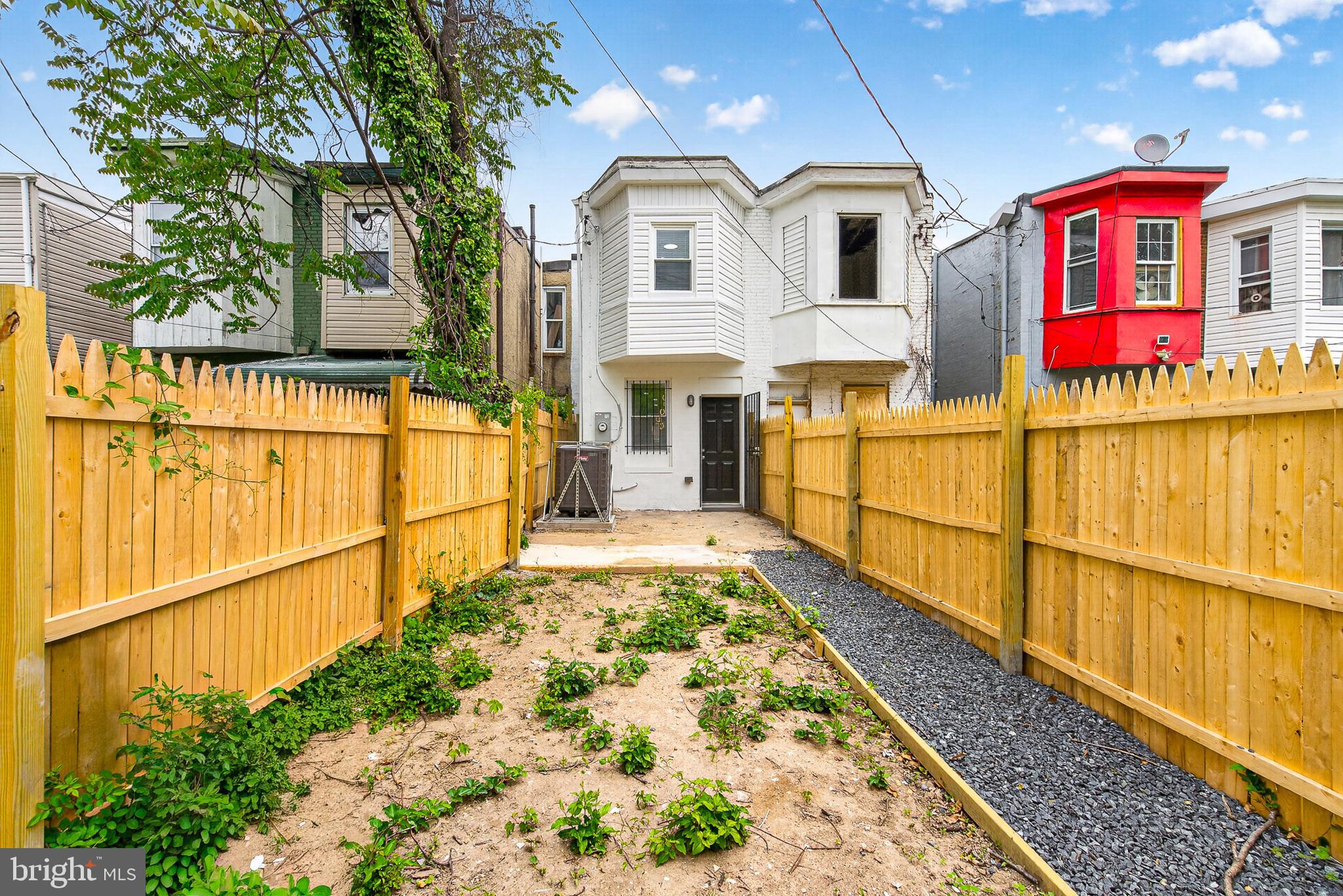 SANDTOWN-WINCHESTER - Residential