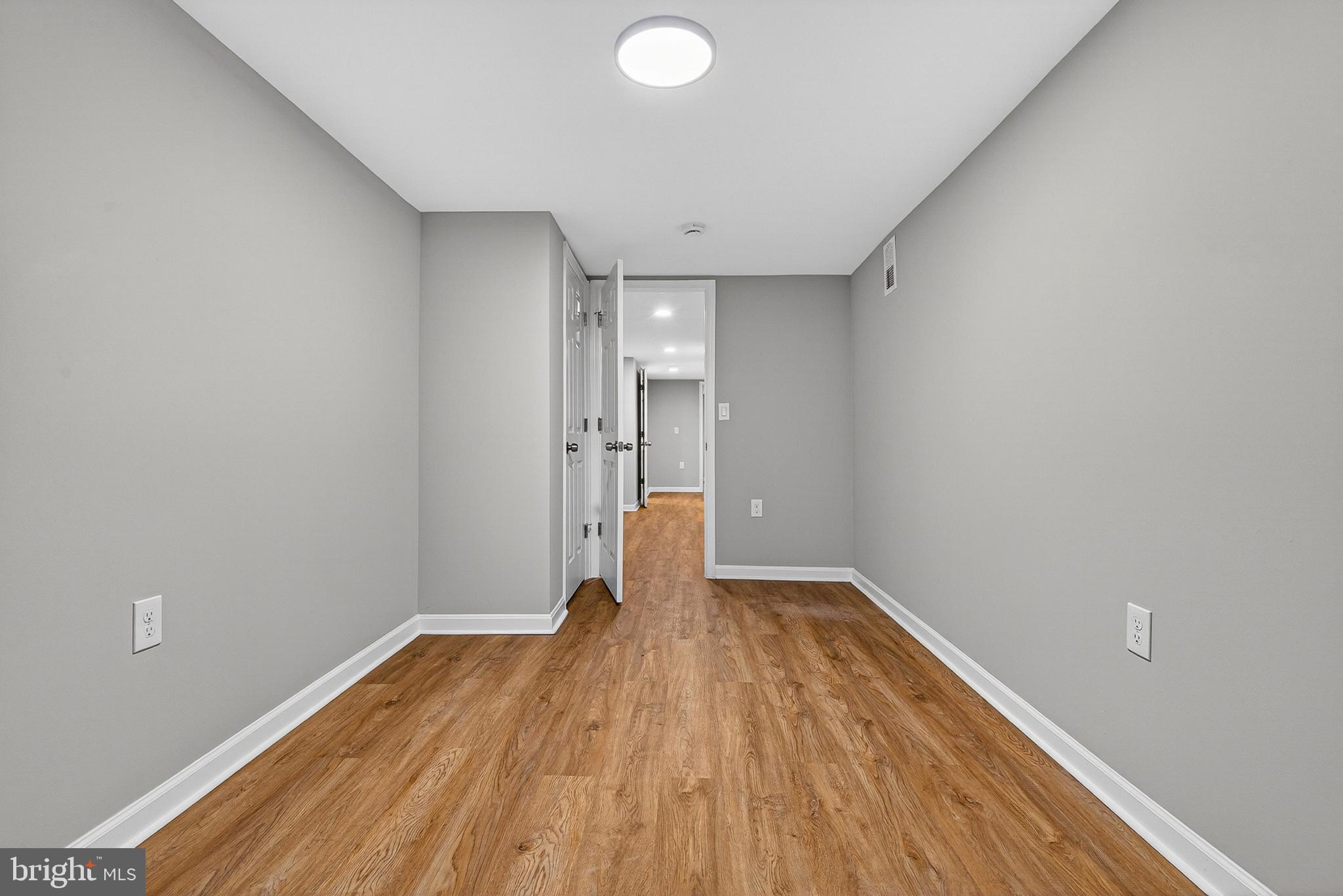 SANDTOWN-WINCHESTER - Residential