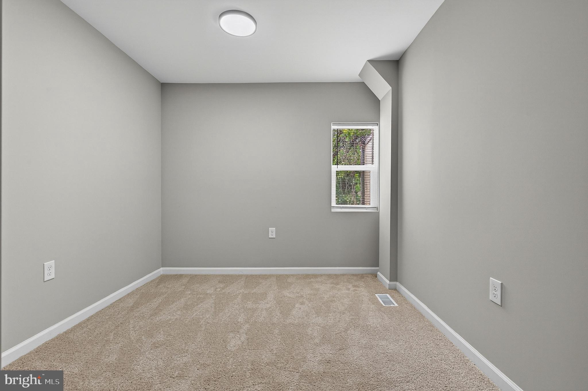 SANDTOWN-WINCHESTER - Residential