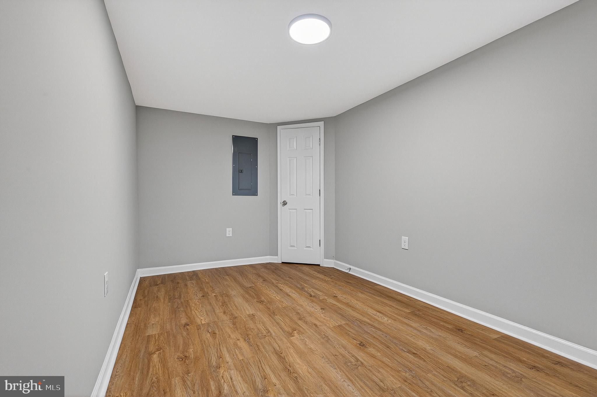 SANDTOWN-WINCHESTER - Residential