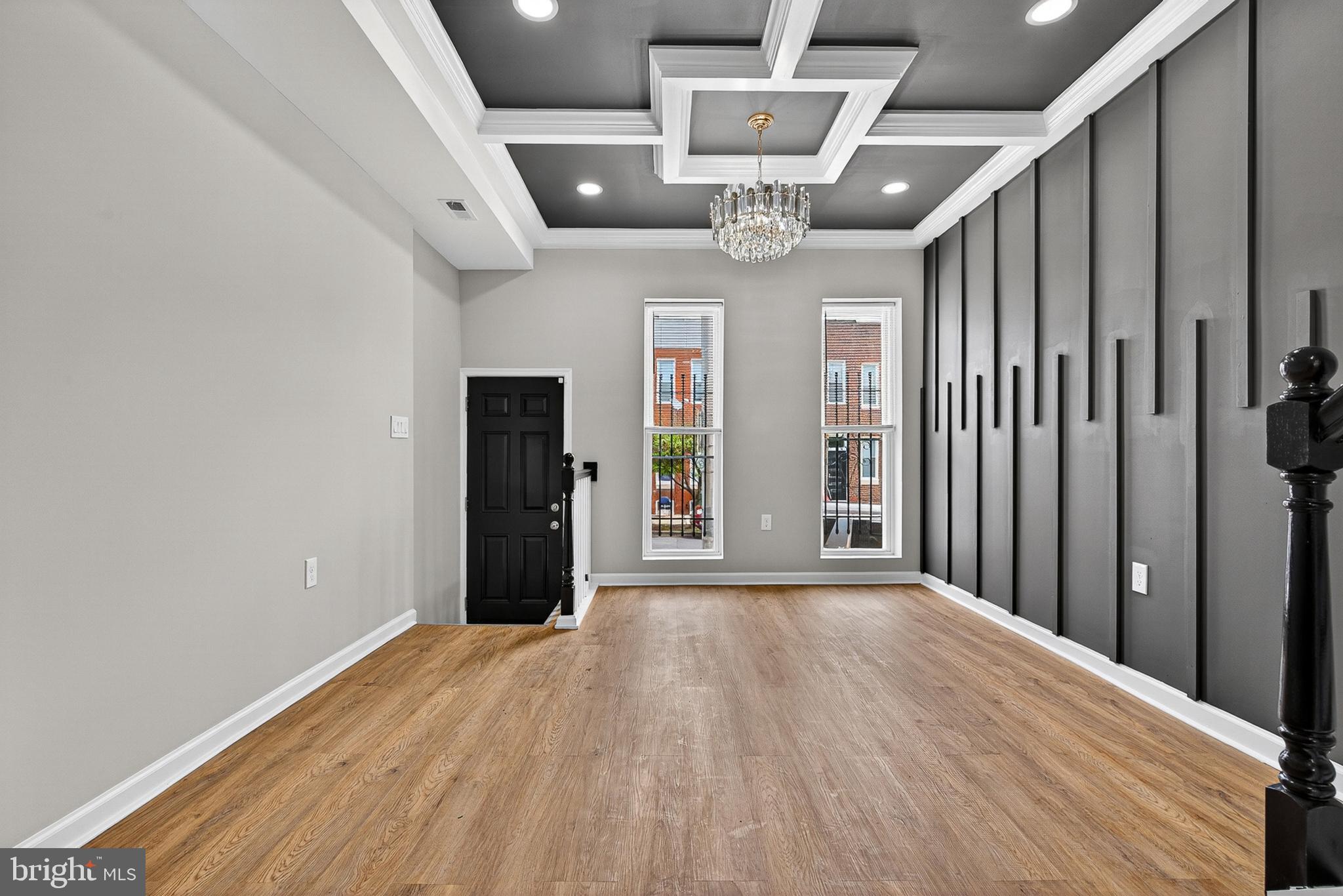SANDTOWN-WINCHESTER - Residential