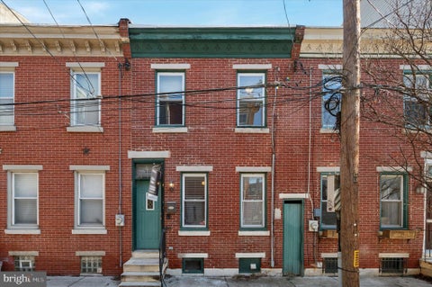 Townhouse For Sale - 765 S Mole Street<br/> PHILADELPHIA, PA 19146