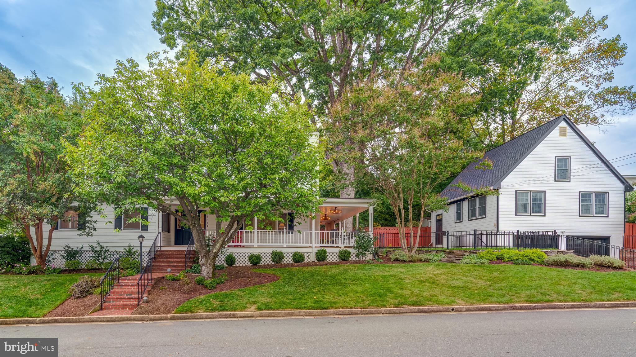 MILBURN TERRACE - Residential