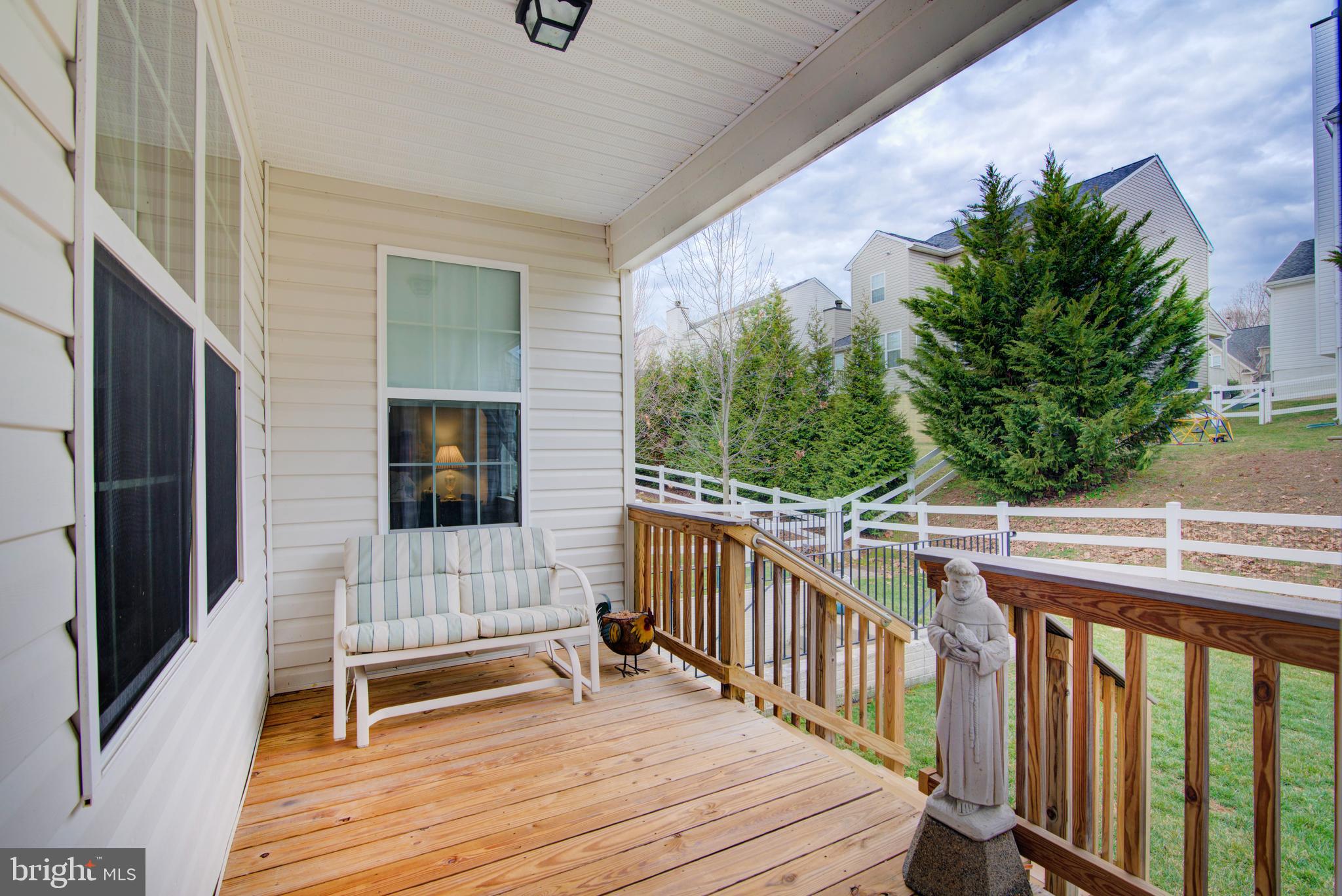 LAKE POINT ROUND HILL - Residential