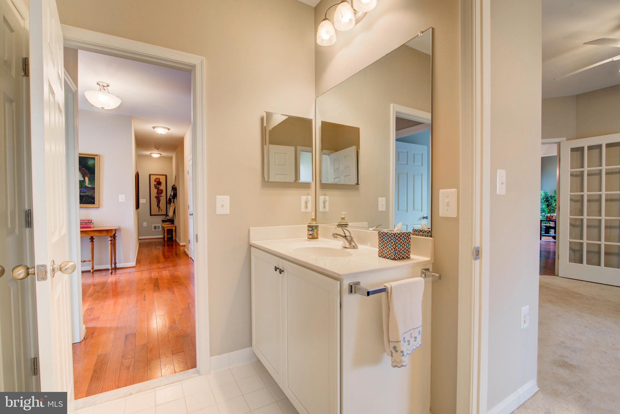 LAKE POINT ROUND HILL - Residential