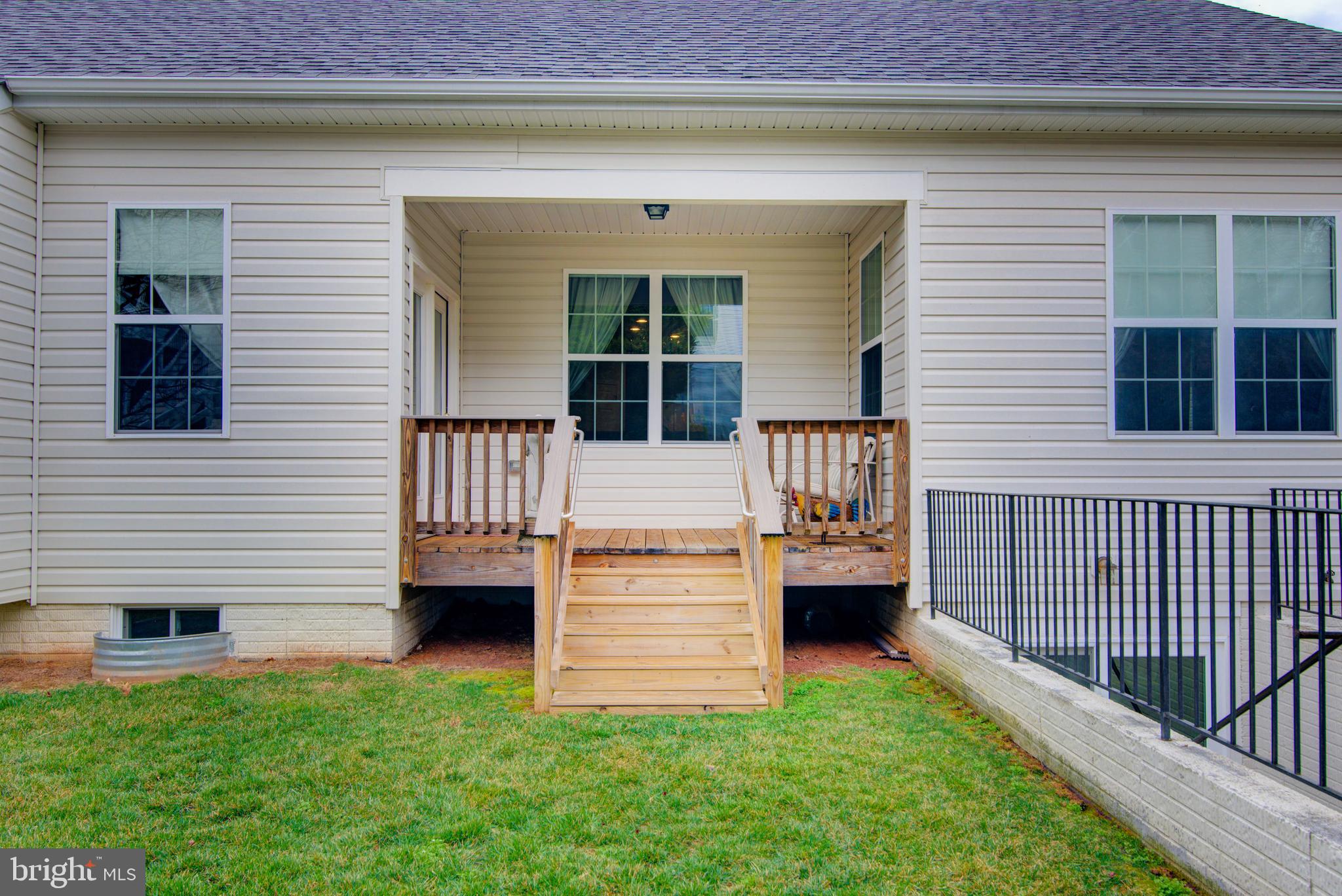 LAKE POINT ROUND HILL - Residential