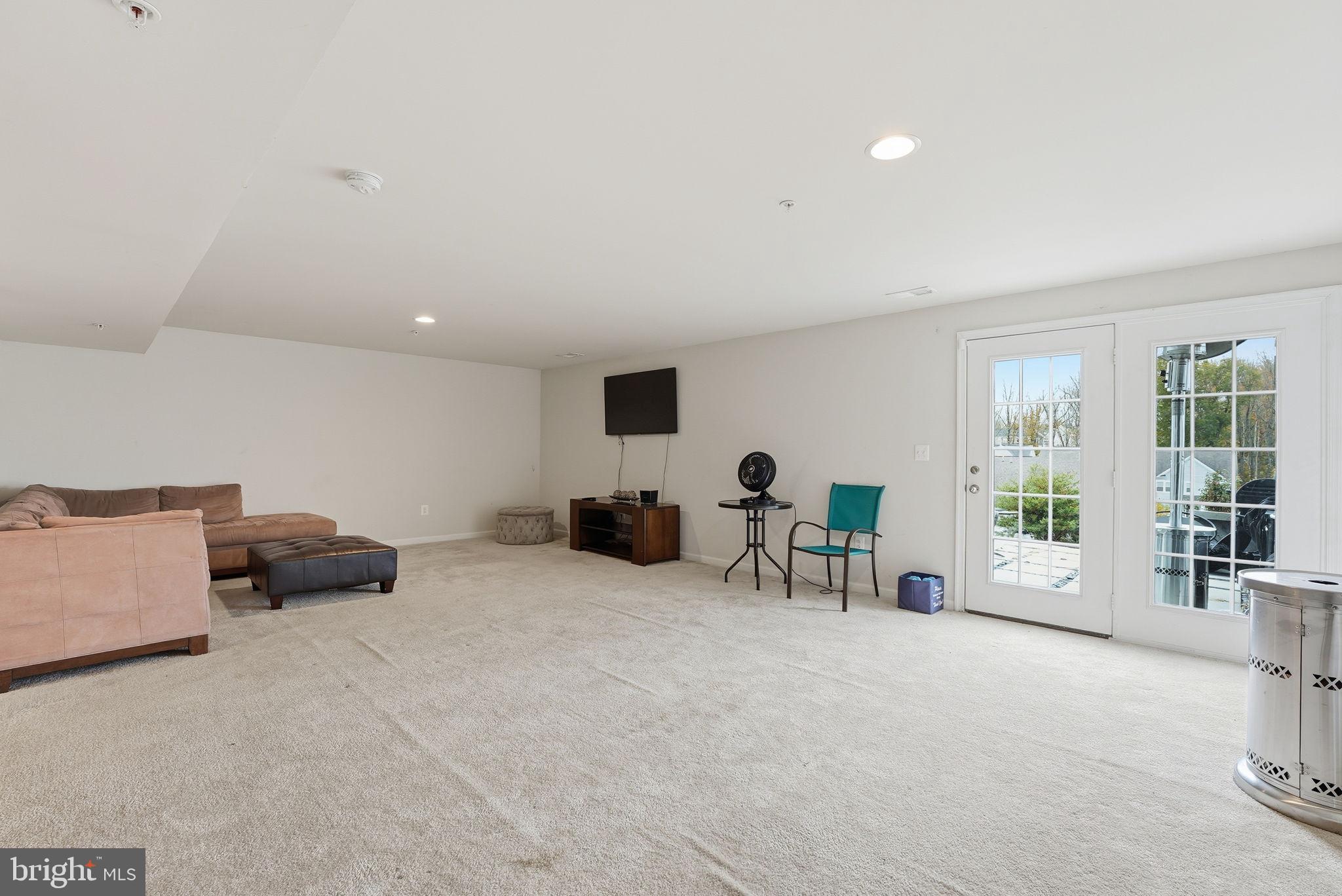 MARSHALL ESTATES - Residential