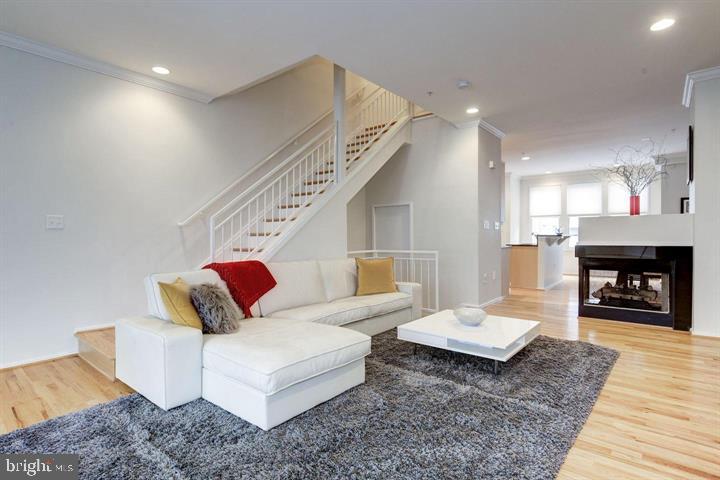 BROMPTONS AT CHERRYDALE - Residential Lease